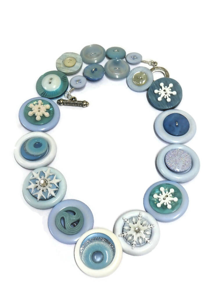 Button necklace - Winter Wonderland