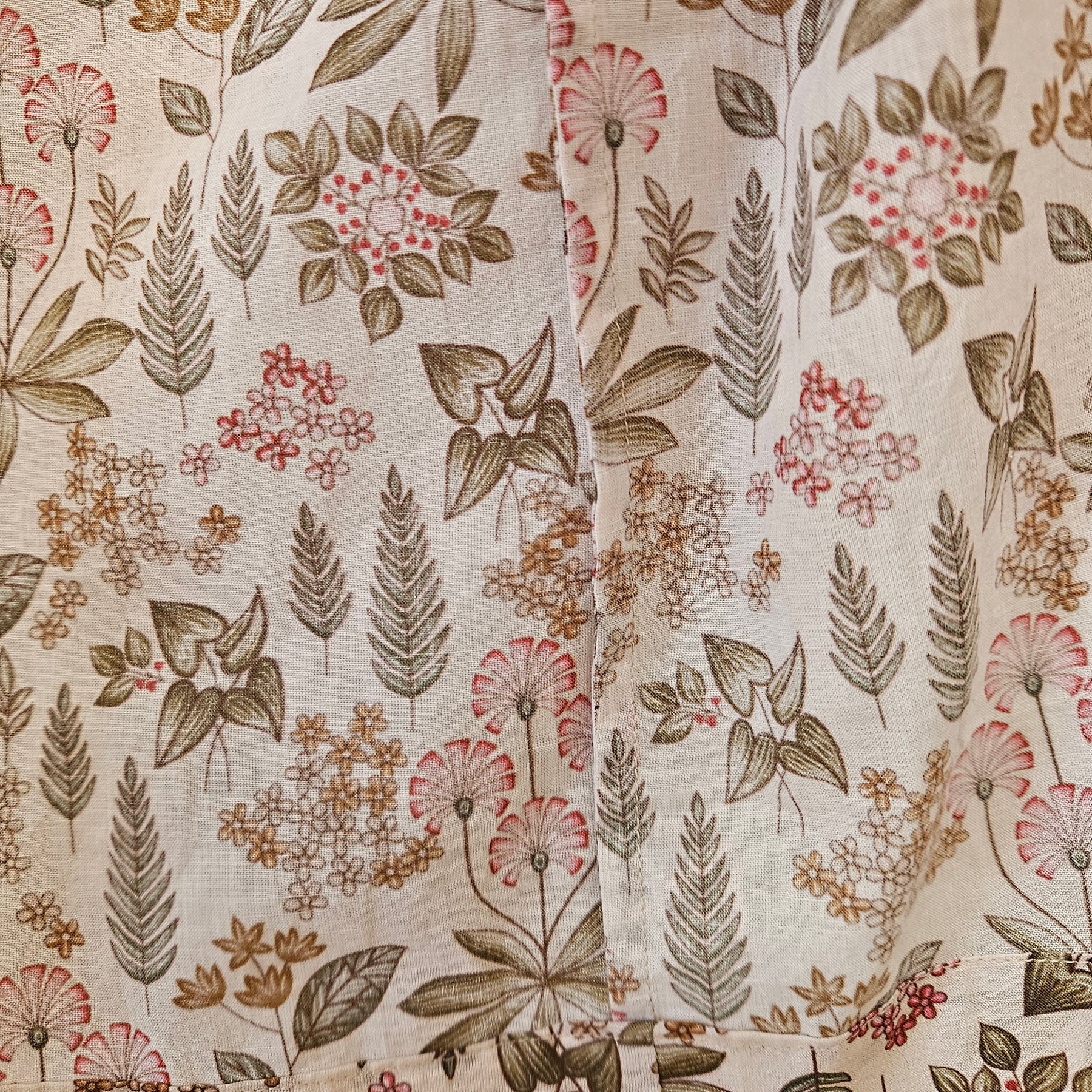 100% Cotton lightweight Dressing Gown in Spring Flower