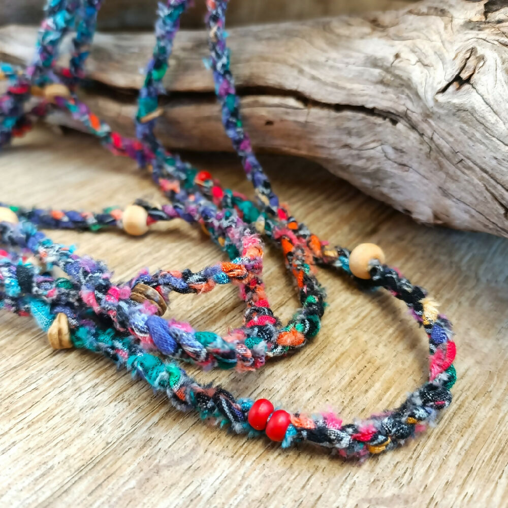 handmade-XL-boho-necklace-dark-multi-close-up.