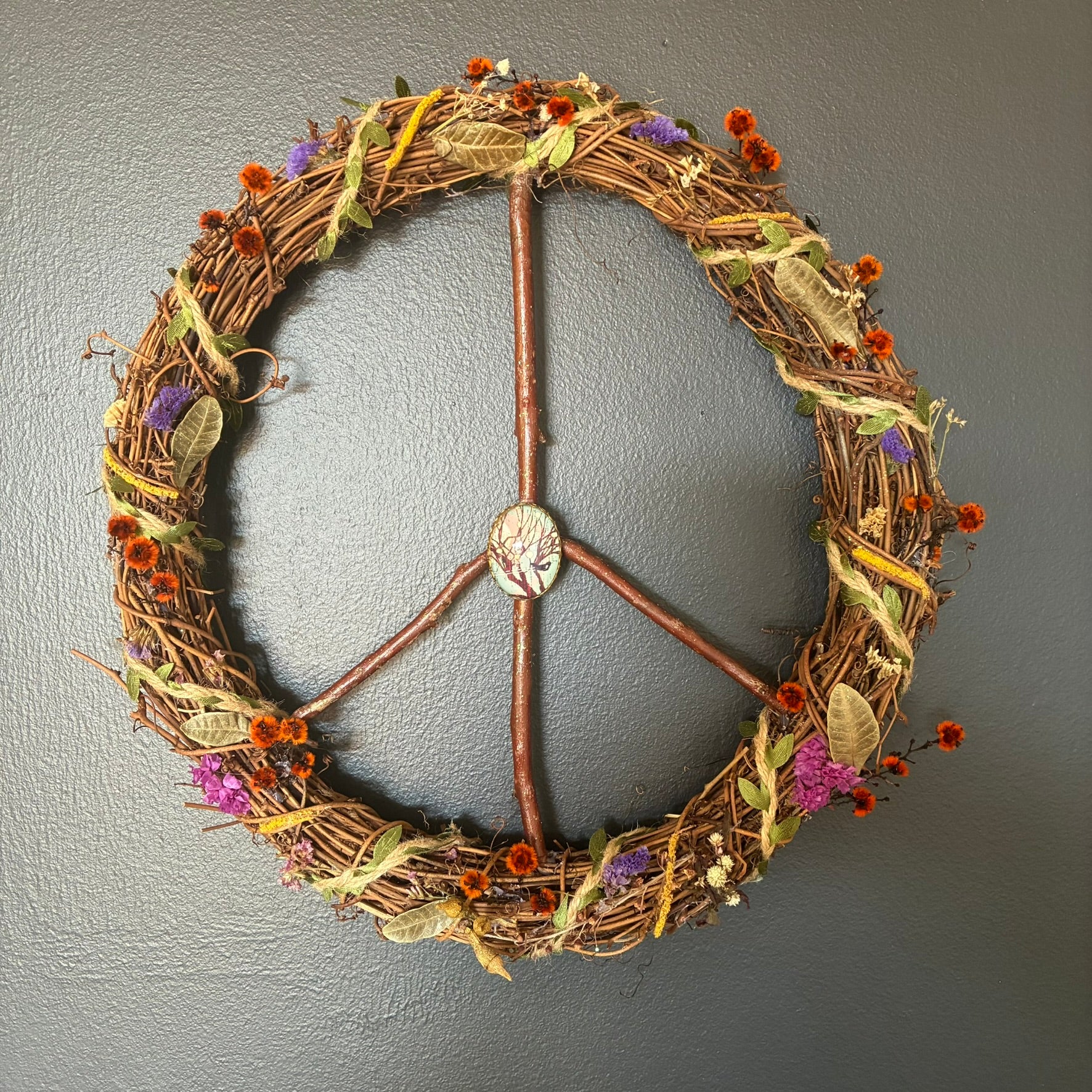 Wreath of Peace (Measures 33cm x 33cm)