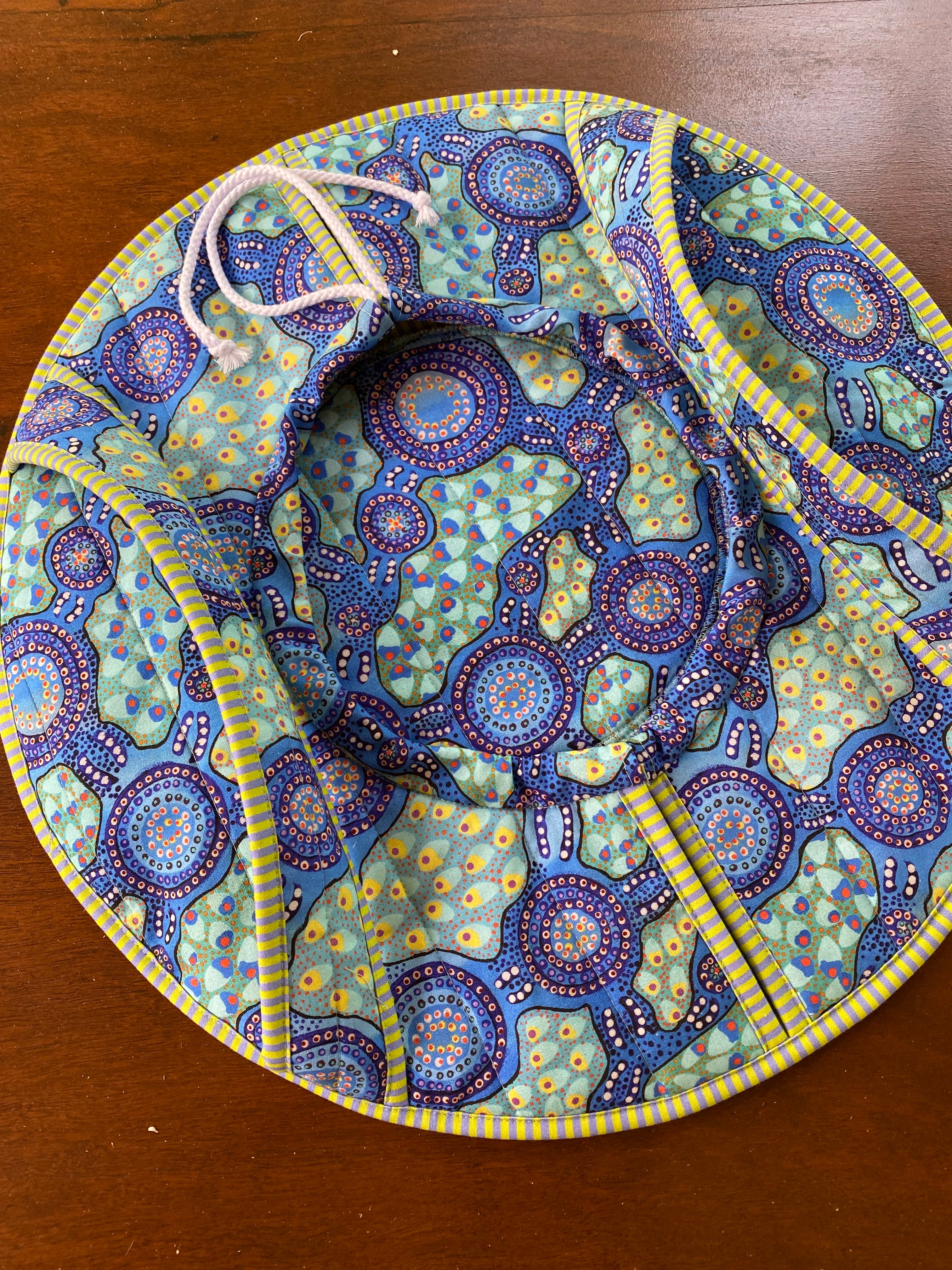 Casserole Carrier Round Water Dreaming