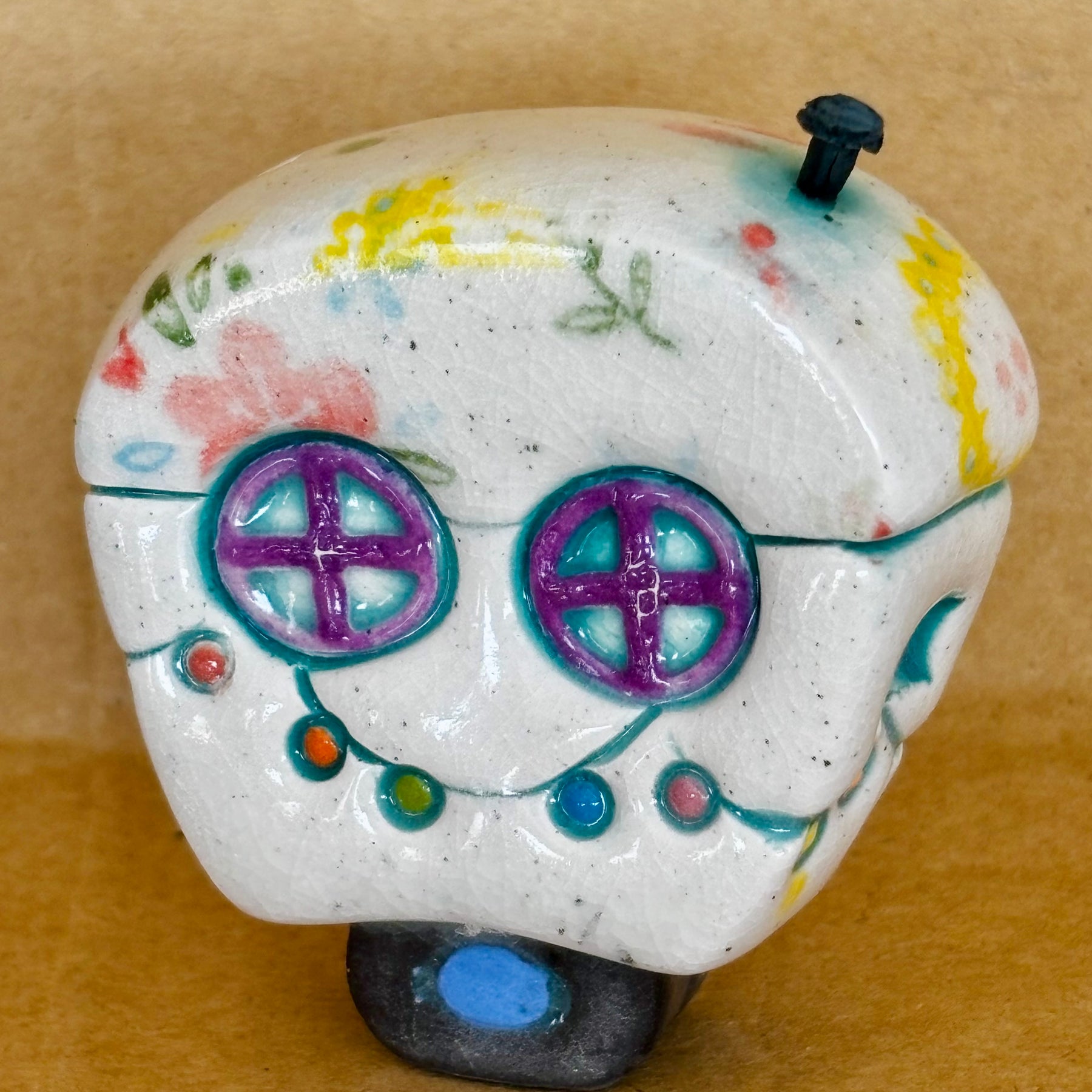 Small Retro Collectable Ceramic Caravan 10