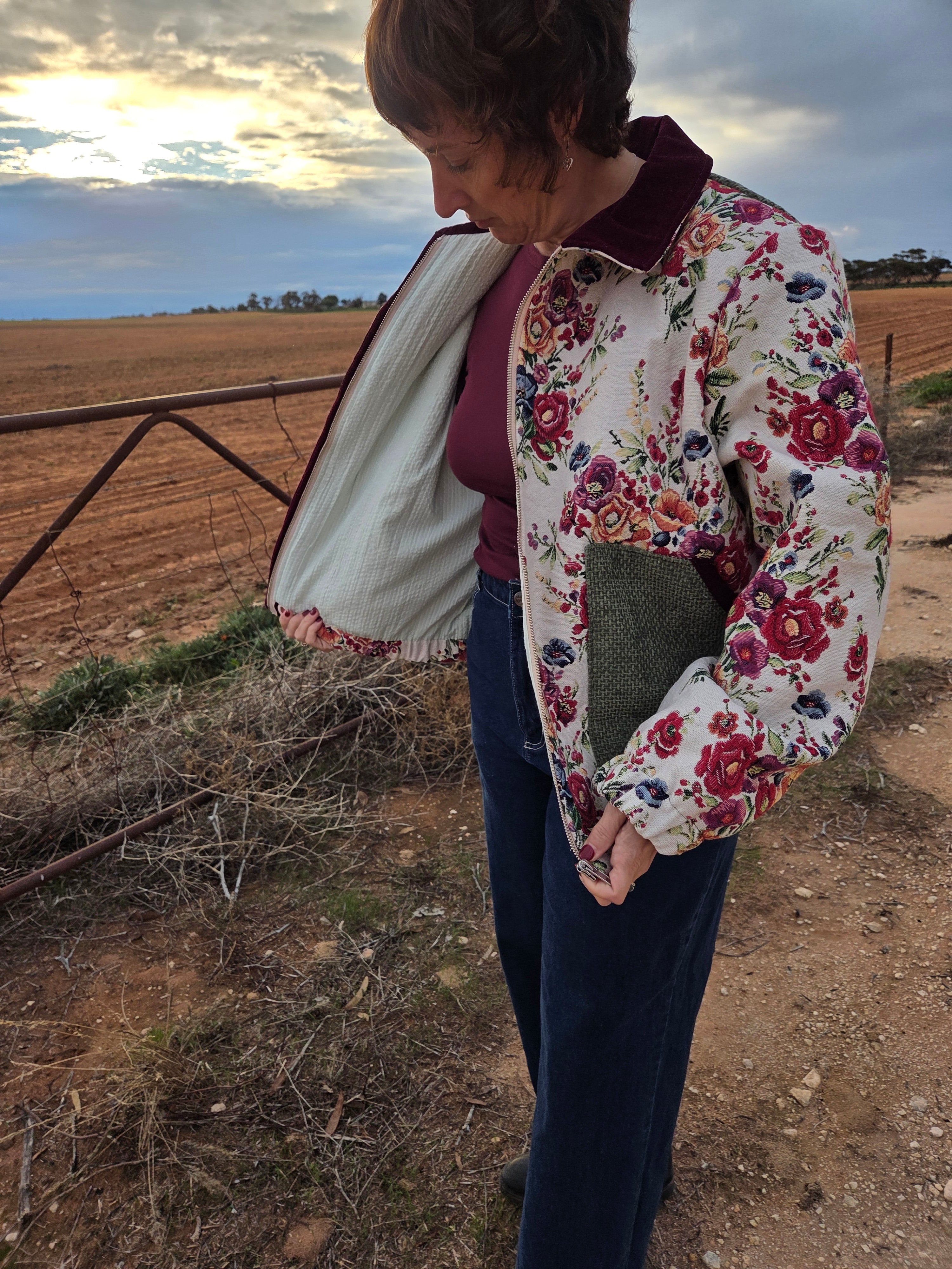 Mid Winter Floral - Retro Bomber jacket - L/XL