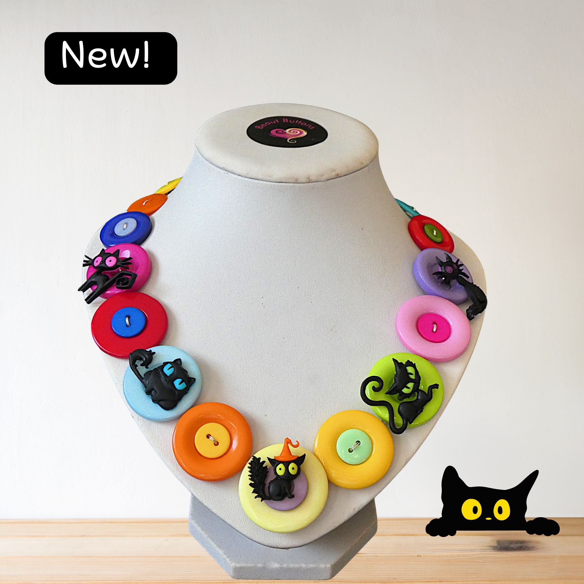 Button necklace - Creepy Cats