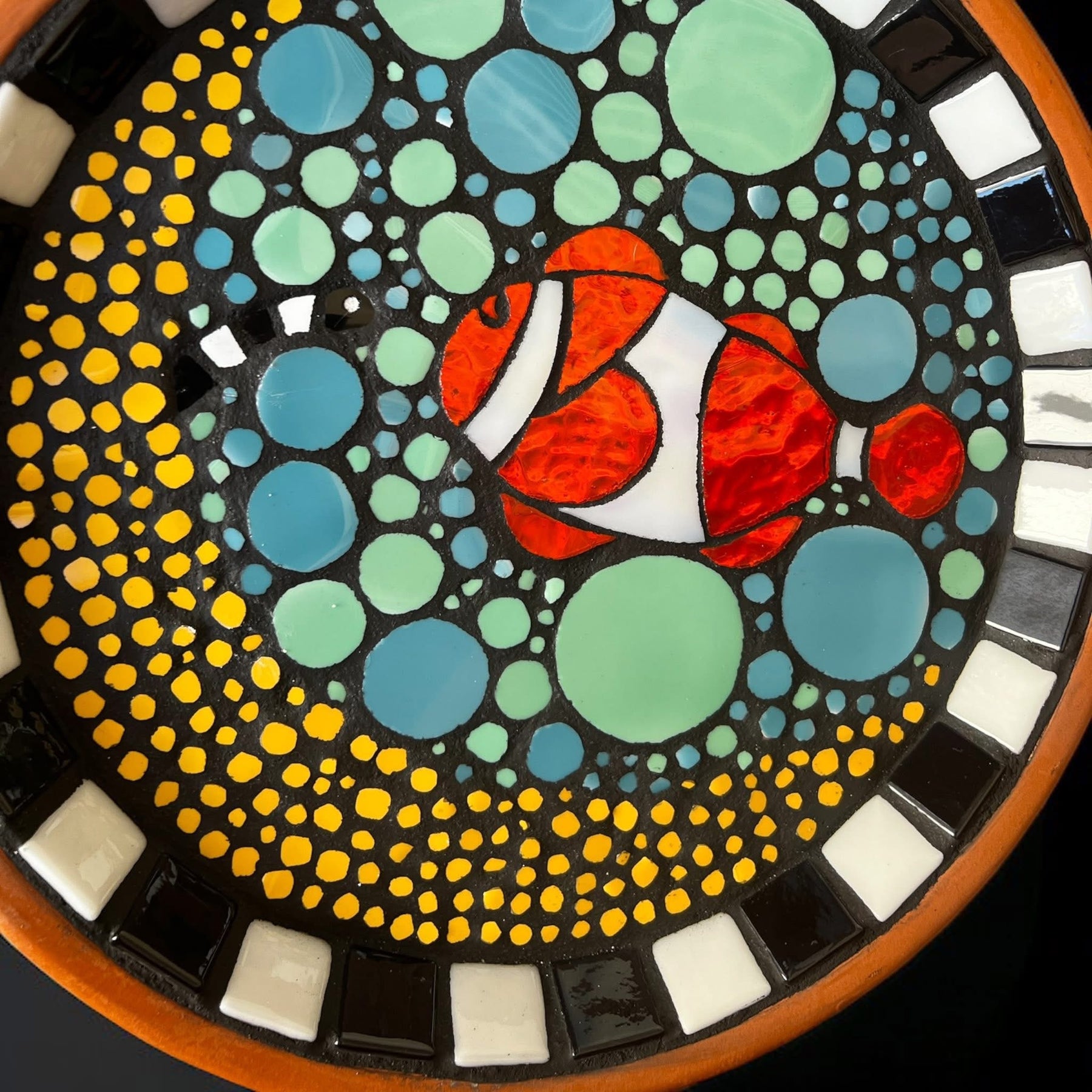 Mosaic Birdbaths. Clownfish.