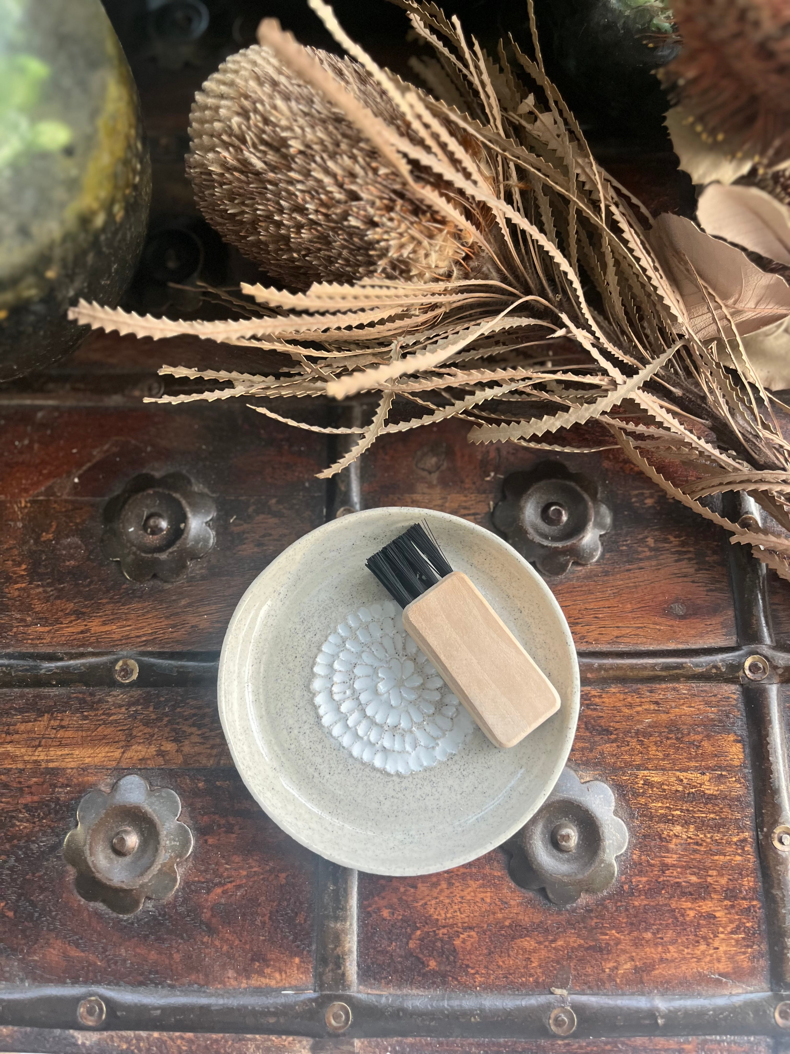 Ceramic Grater with Brush