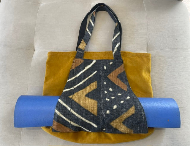 Amber Velvet/Geometric Yoga Bag