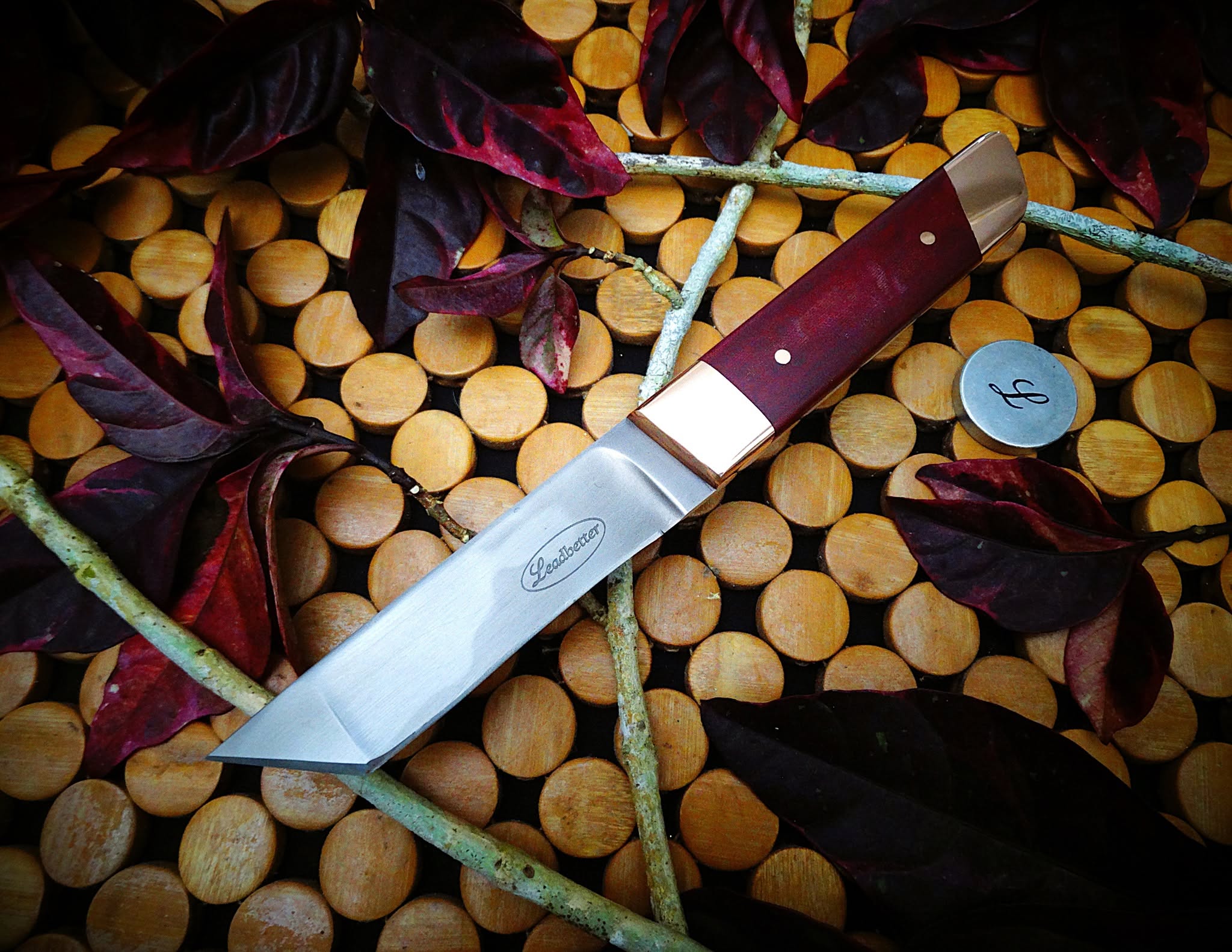 Tanto fixed blade knife art leather wood