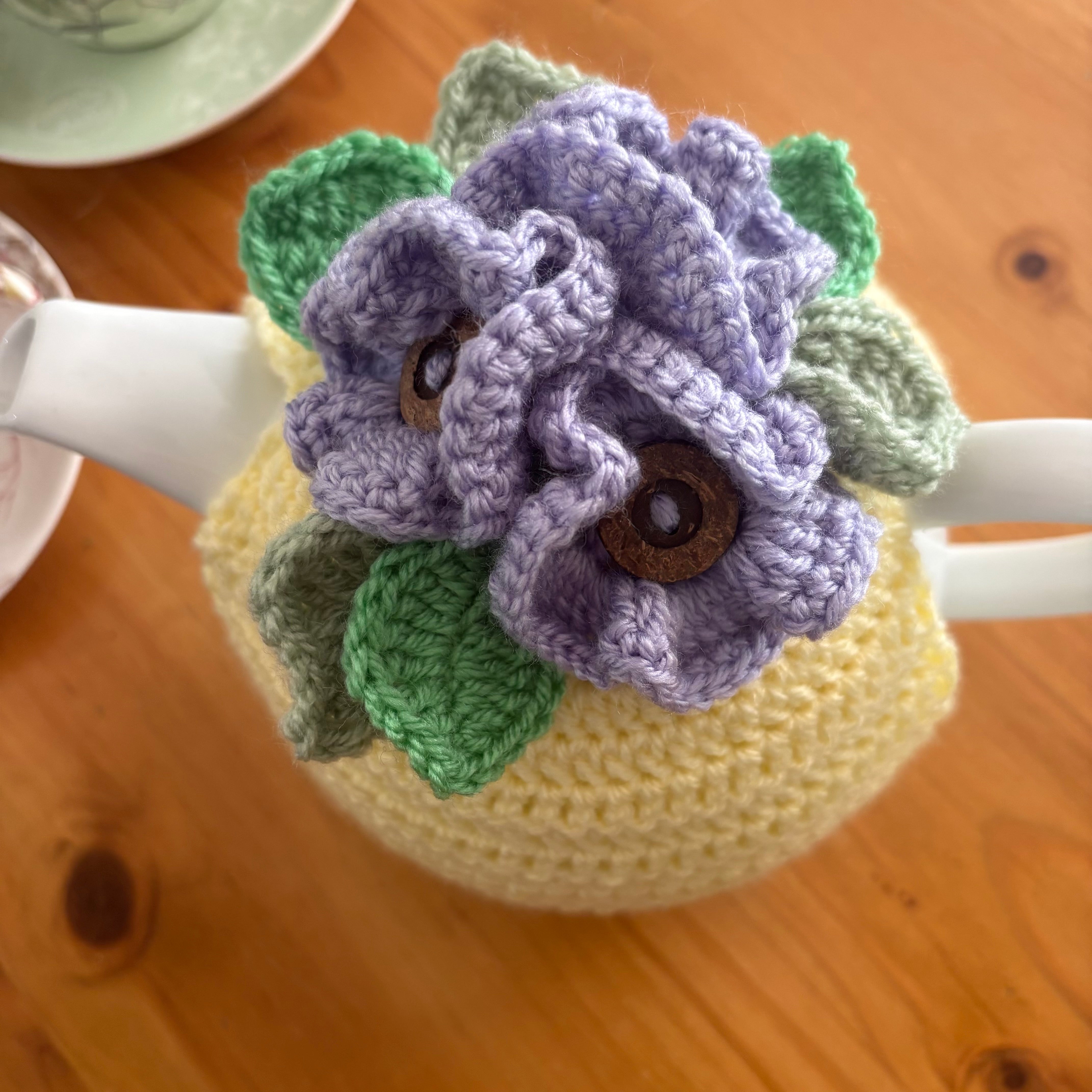 Pretty pansy tea cosy