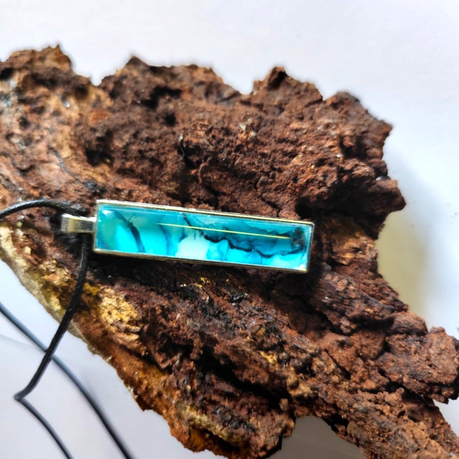 Teal Alcohol Ink Pendant Necklace – Wearable Art