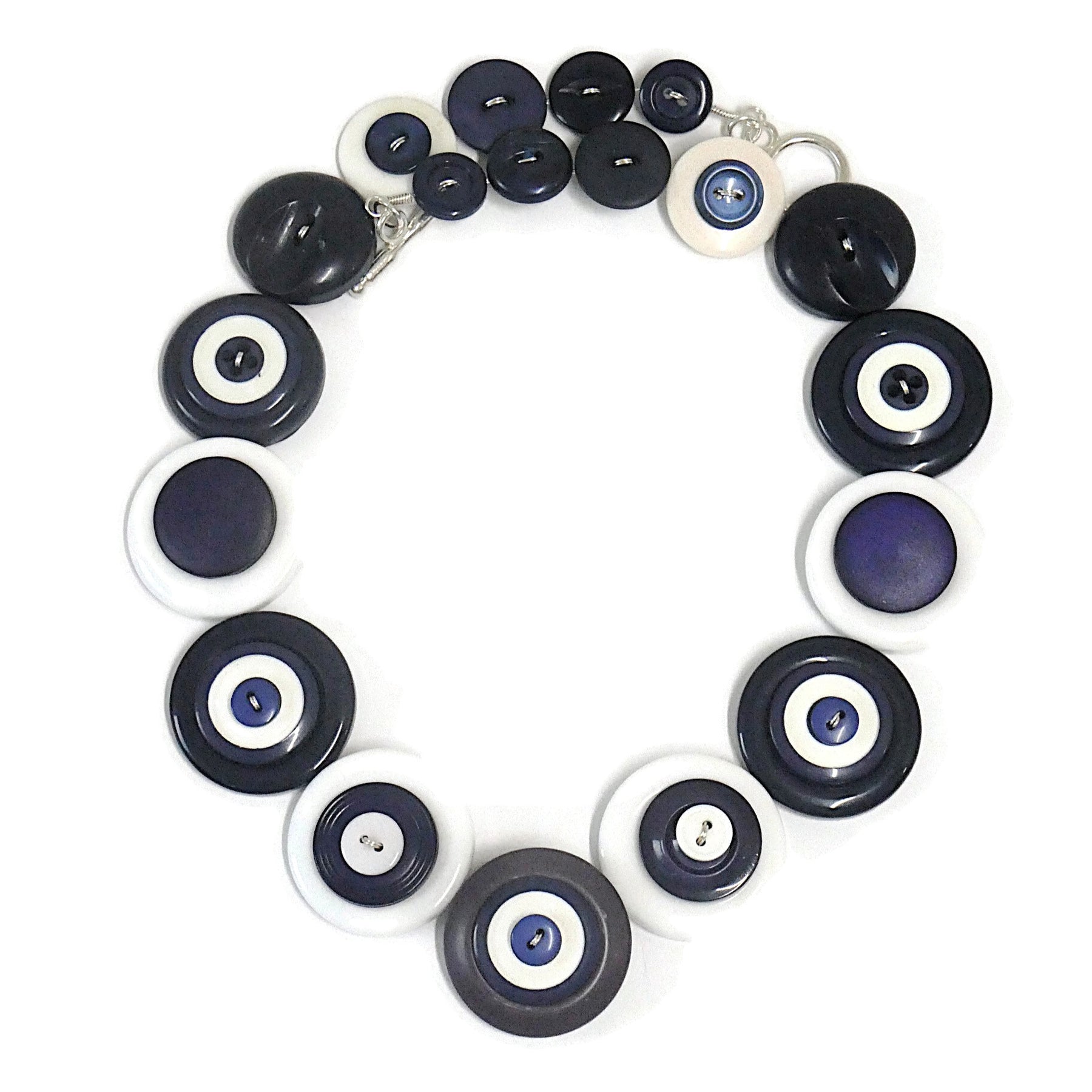 Button necklace - In the Navy