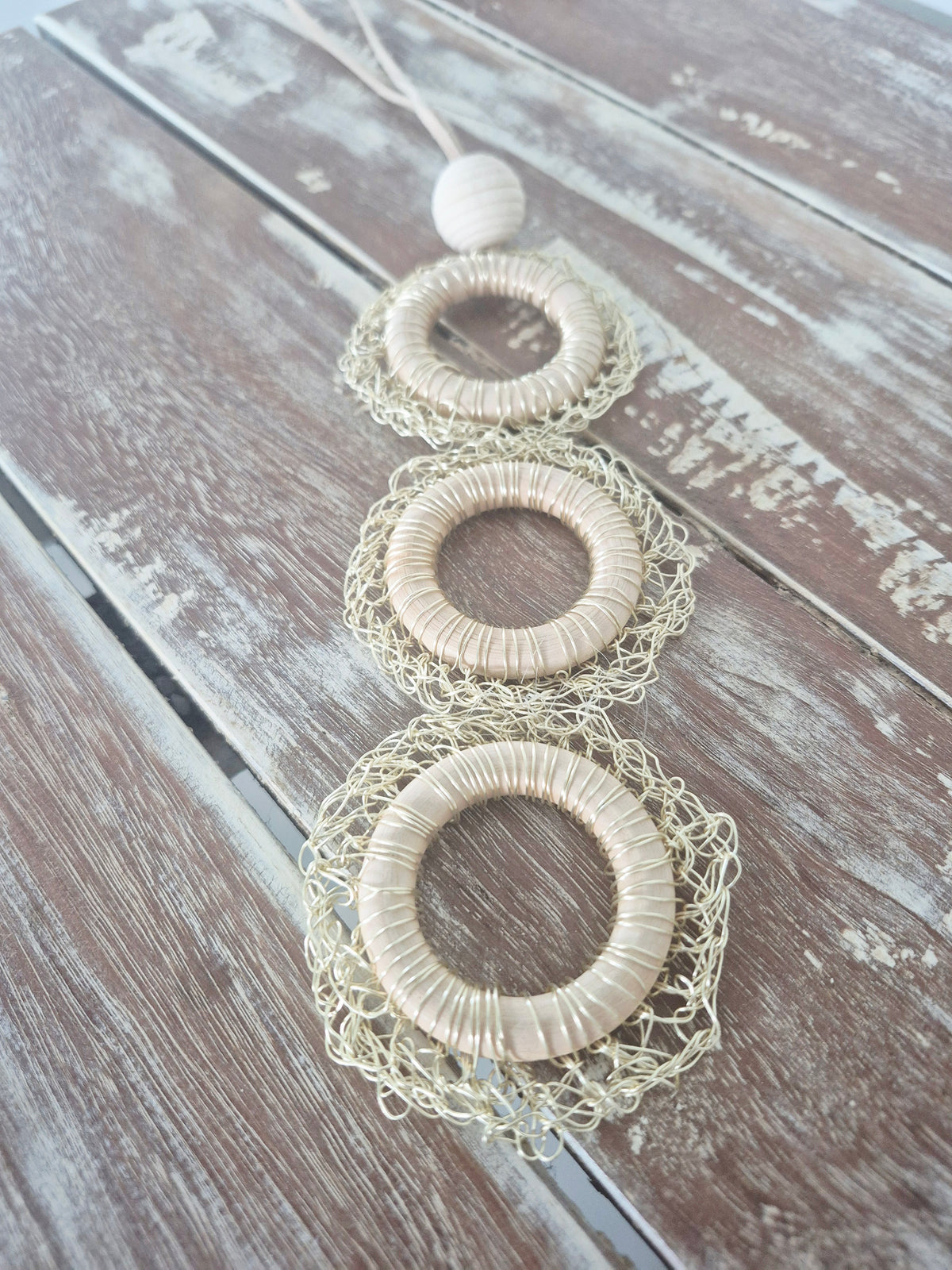 Exquisite 3-Tier Wire Crochet Necklace