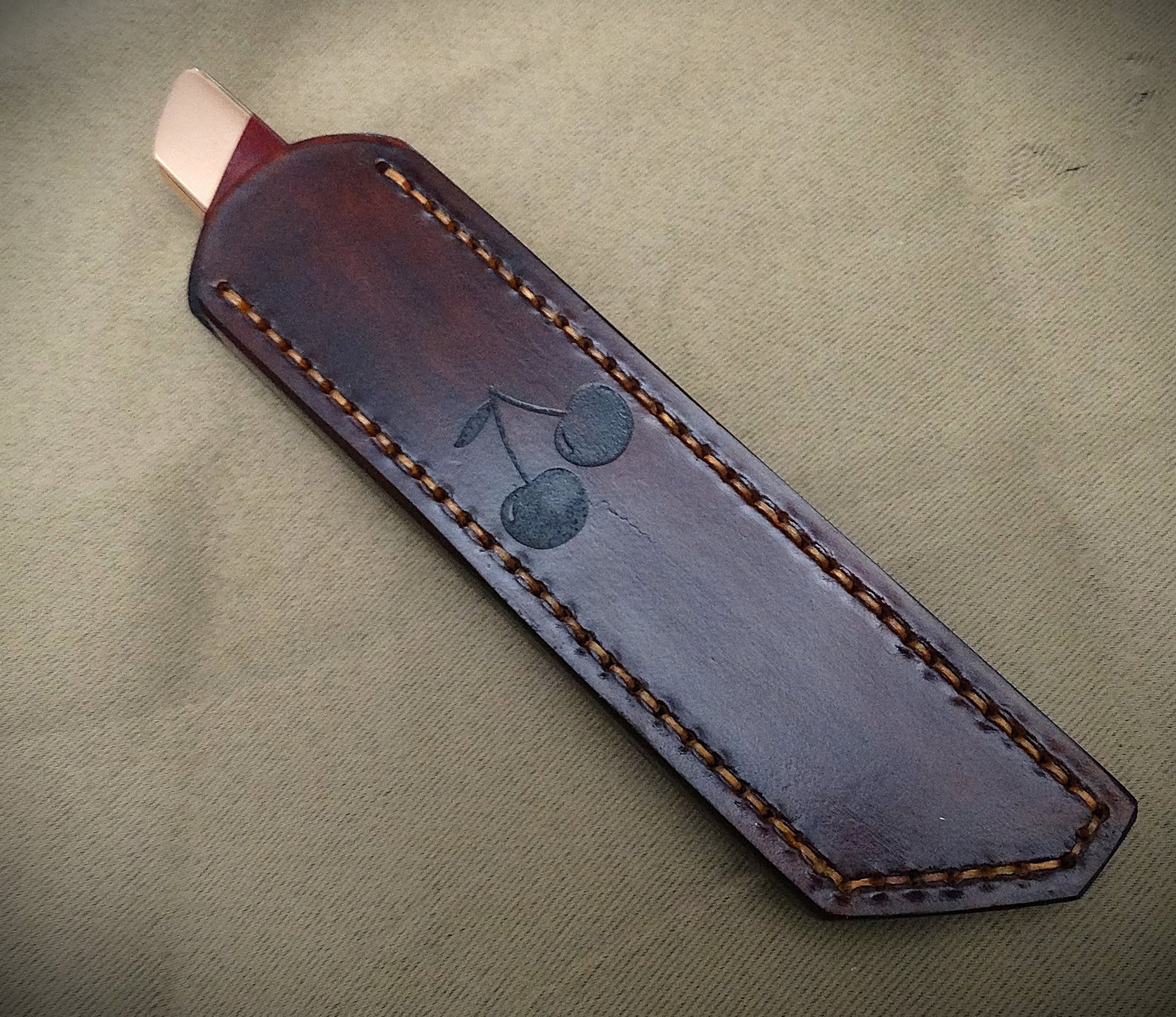 Tanto fixed blade knife art leather wood