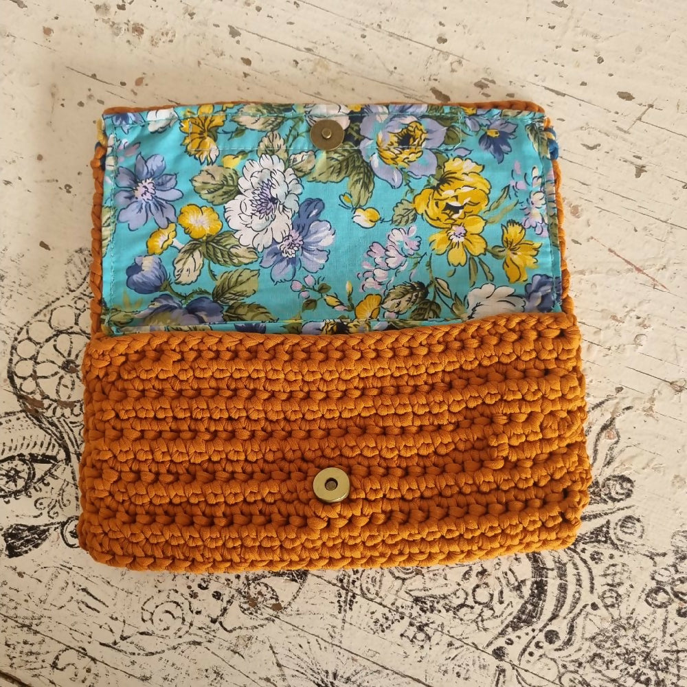 crochet clutch retro style terracotta brown blue mustard hippysunday handmade front open
