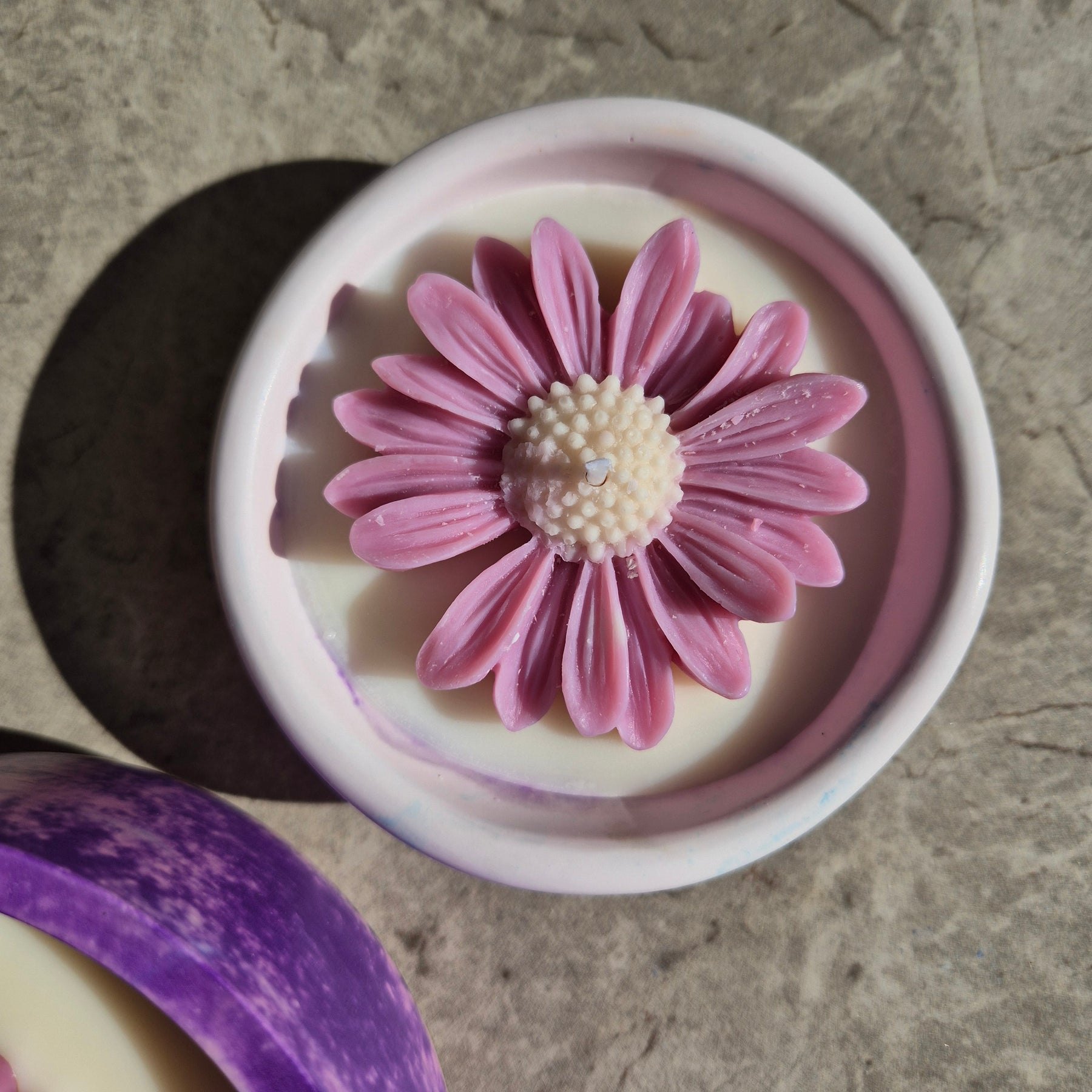 Small organic shape concrete bowl candle with sandalwood