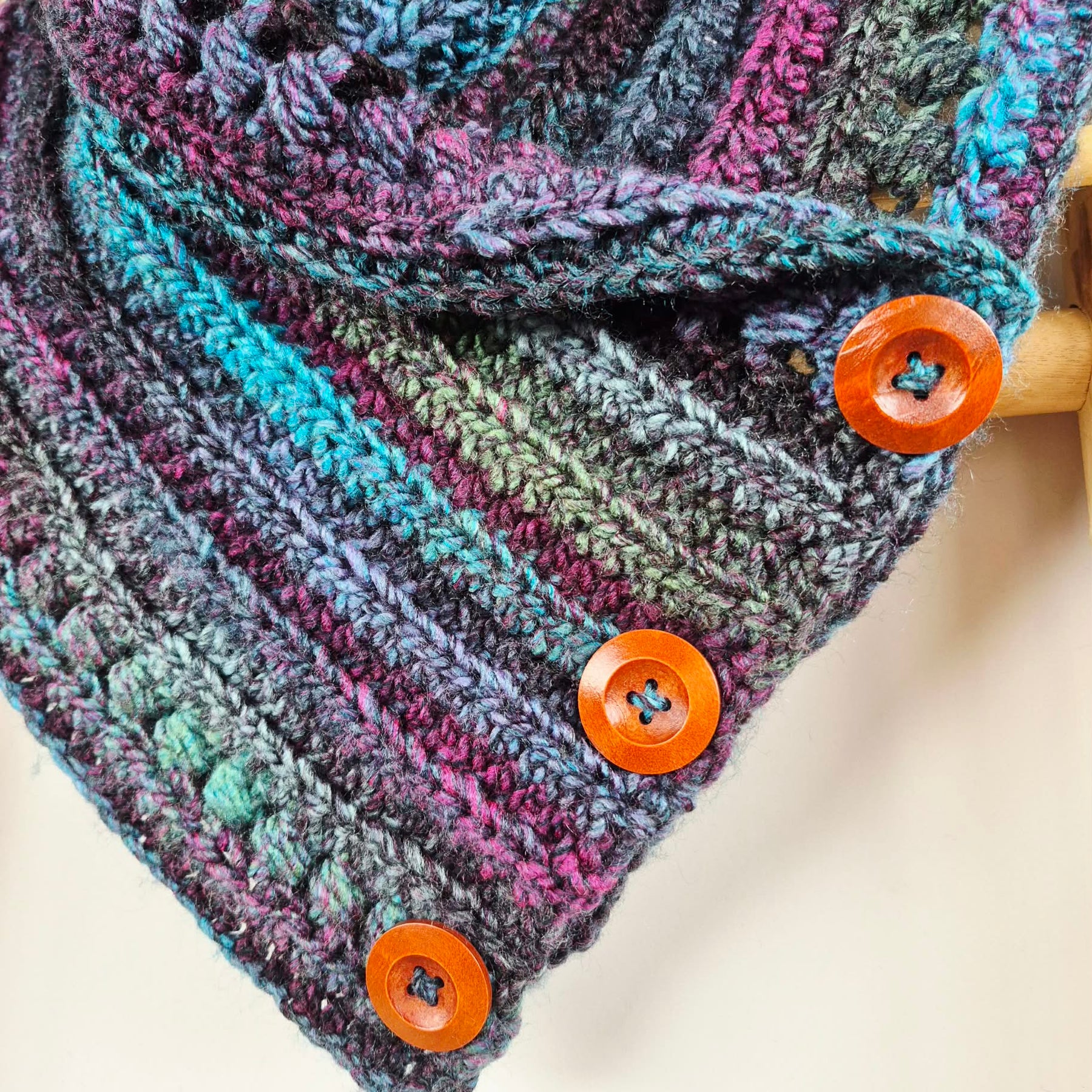 Ladies Neck warmer | Cowl | Scarf | Purple Aqua | Adult | Vintage | Crochet | Buttoned