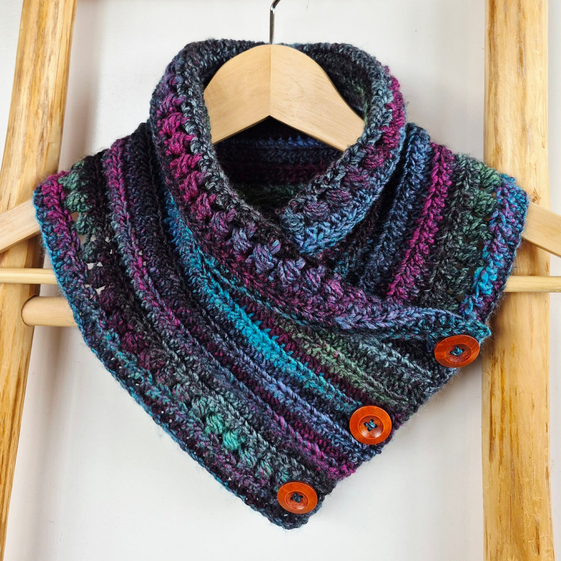 Ladies Neck warmer | Cowl | Scarf | Purple Aqua | Adult | Vintage | Crochet | Buttoned