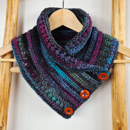 Ladies Neck warmer | Cowl | Scarf | Purple Aqua | Adult | Vintage | Crochet | Buttoned