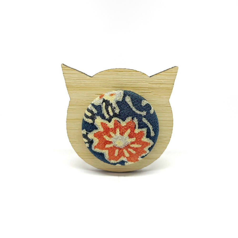 Kimono Cat Brooch