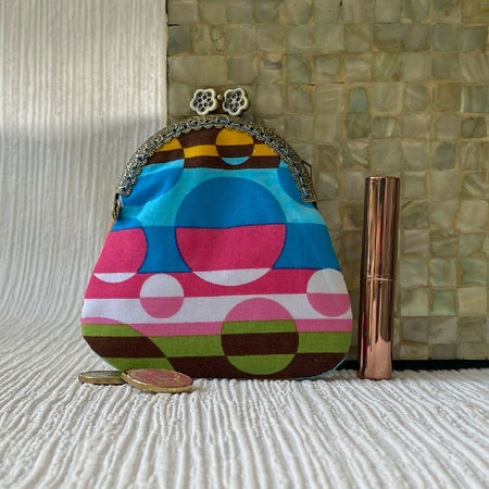 Small kiss-lock frame purse - retro circles