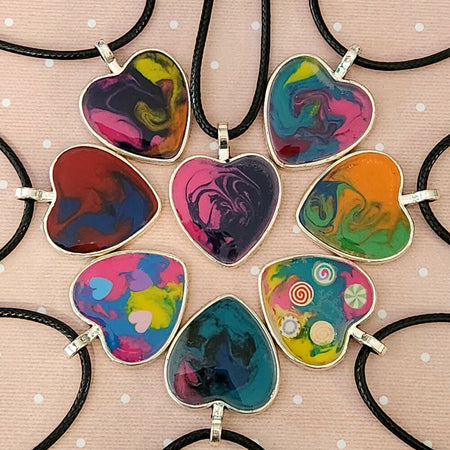 Pretty heart pendant necklaces