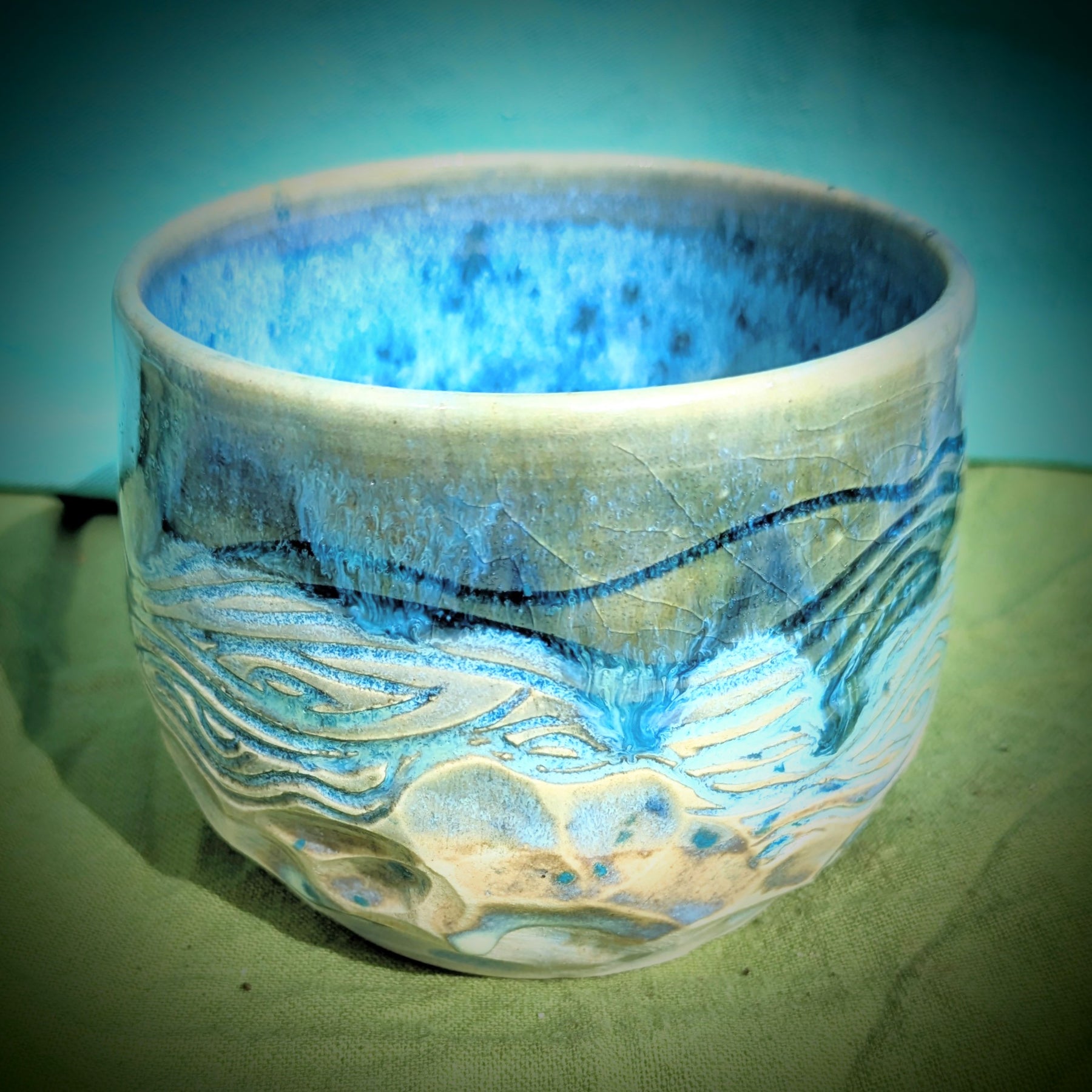 Oceanic cup
