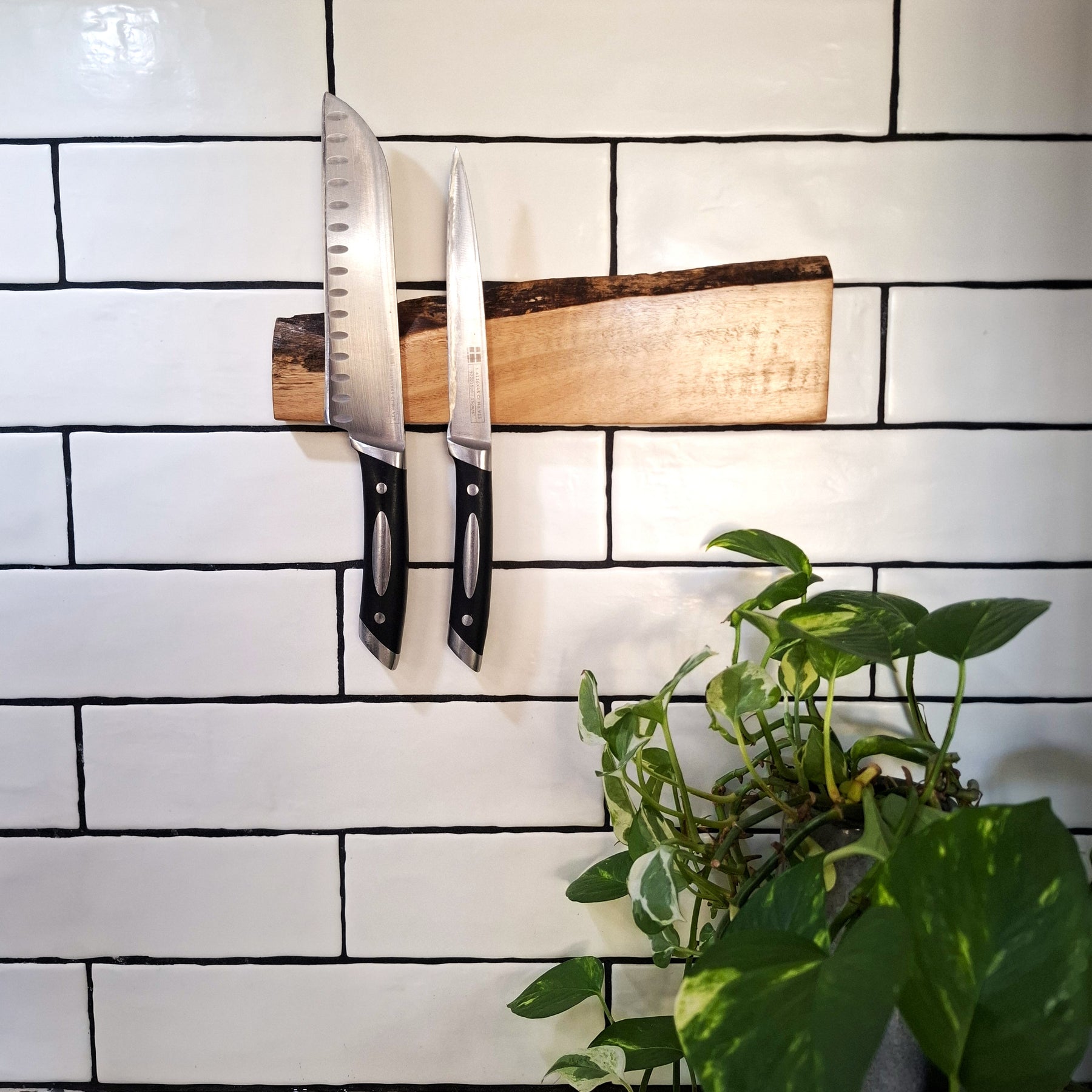 Handmade Wooden Magnetic Knife Holder: Wall-Mounted Kitchen Rack