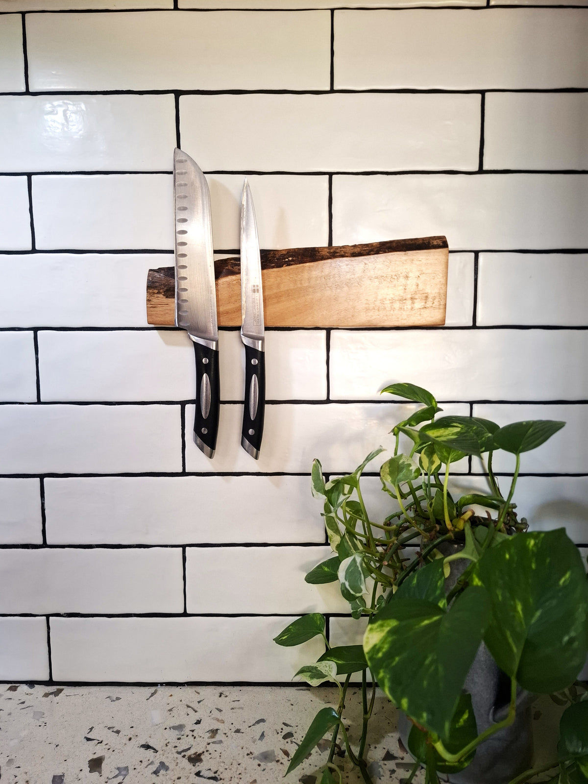 Handmade Wooden Magnetic Knife Holder: Wall-Mounted Kitchen Rack