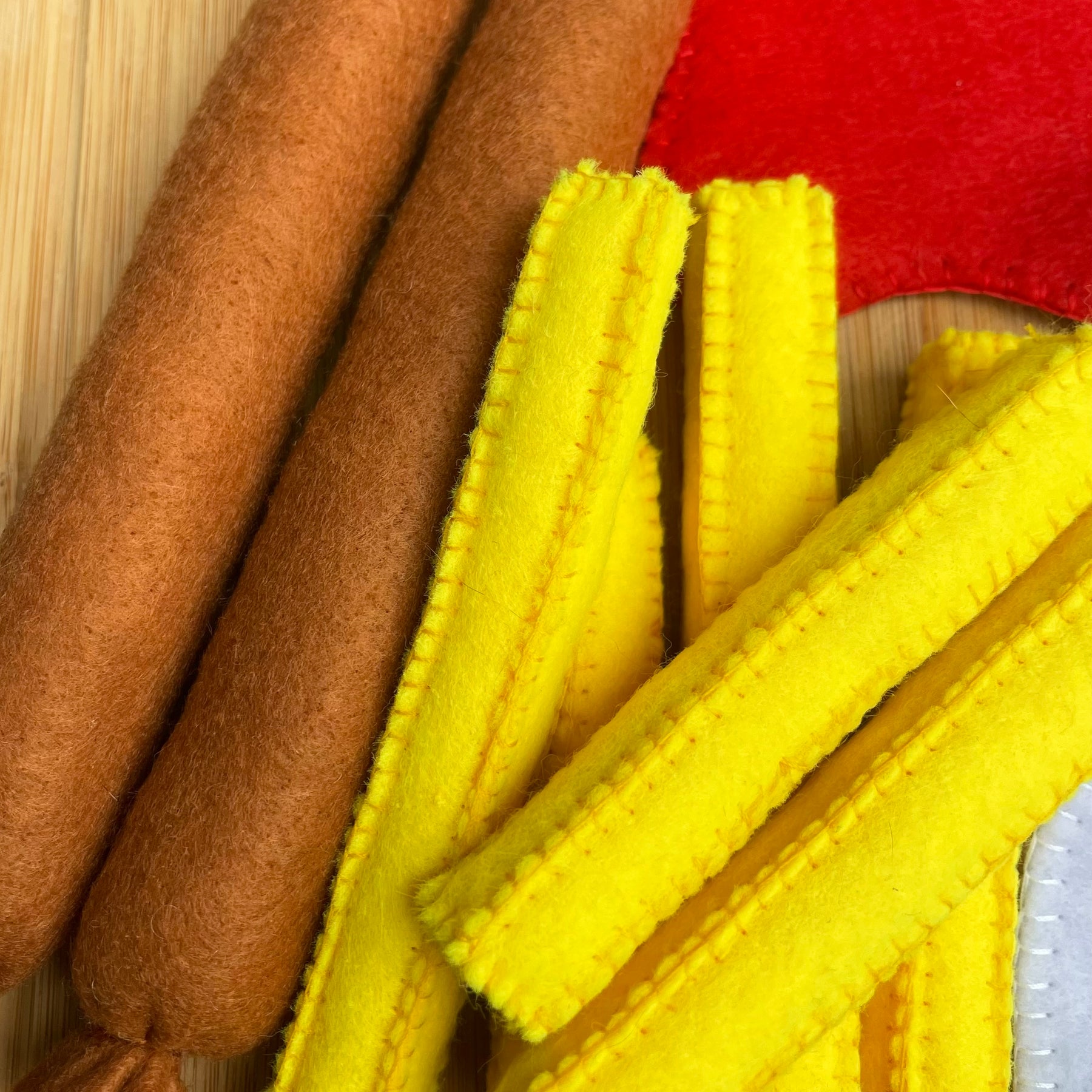 Felt sausage dinner set