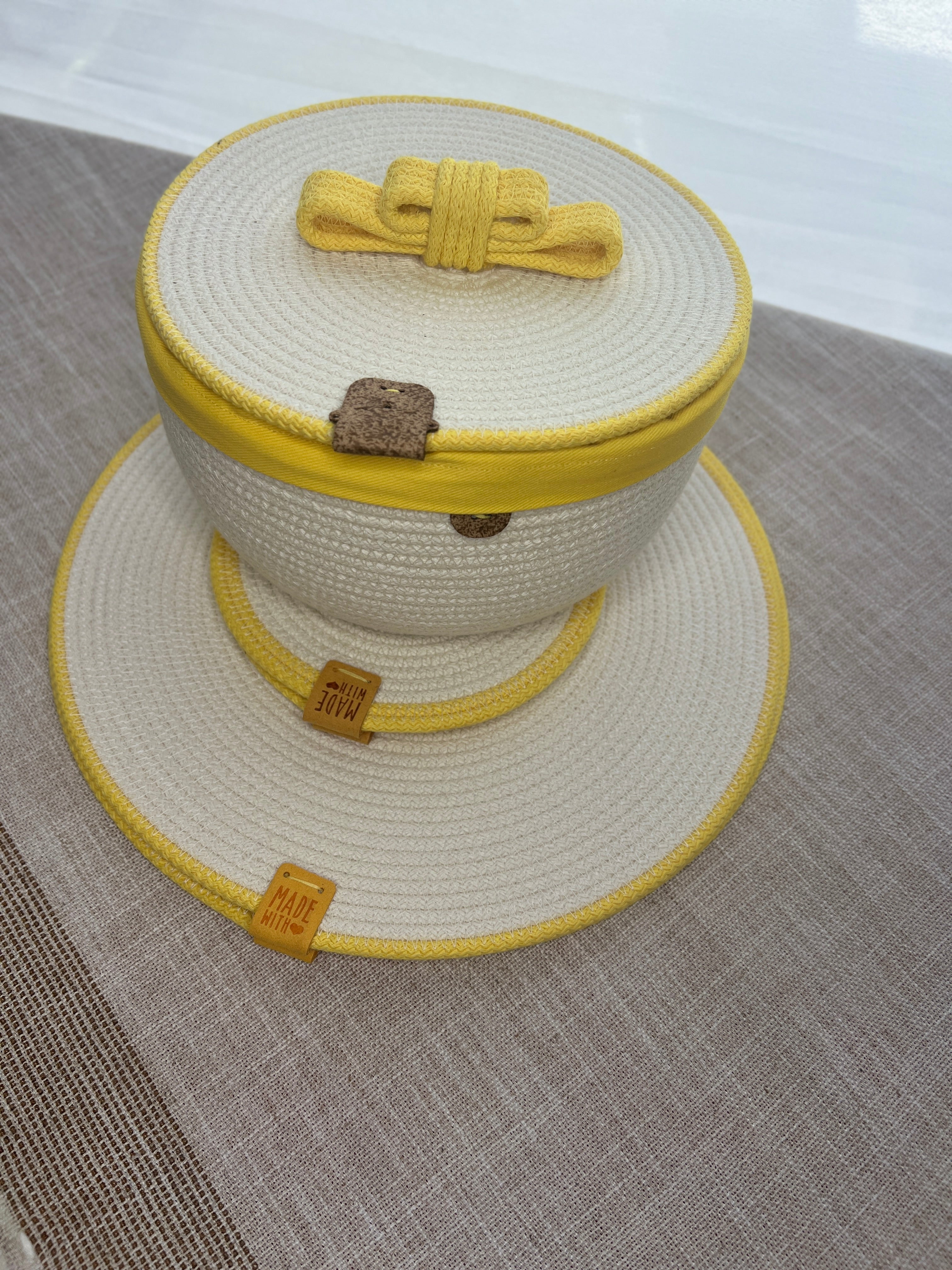 Sunny Yellow Table Set