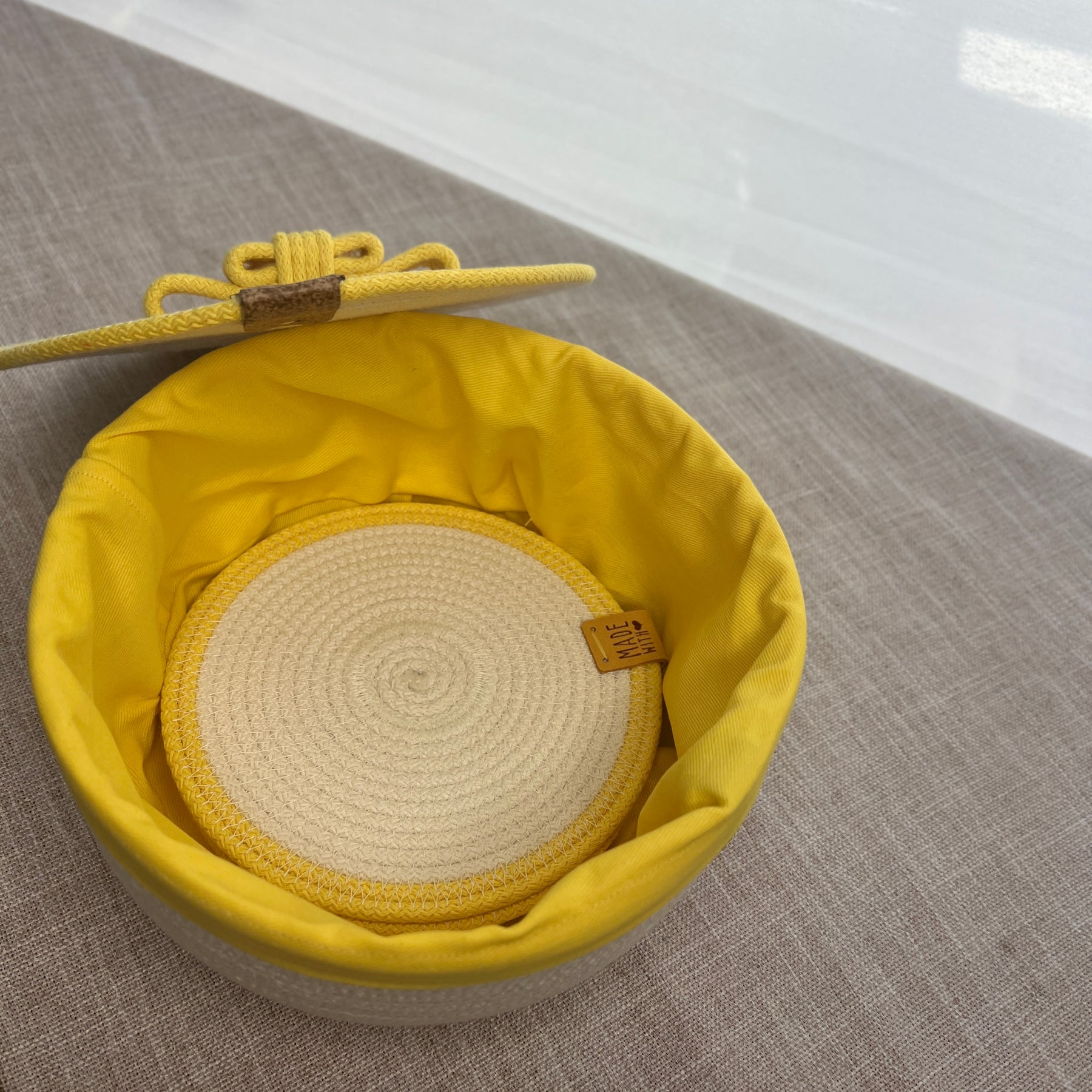 Sunny Yellow Table Set