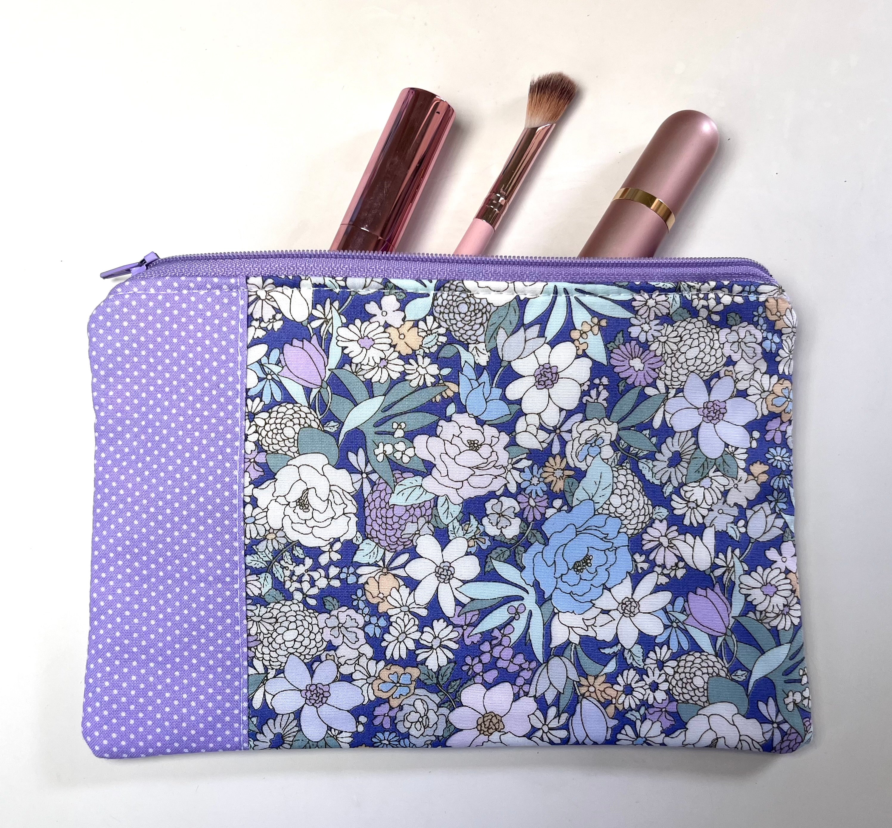 Lilac flowers purse