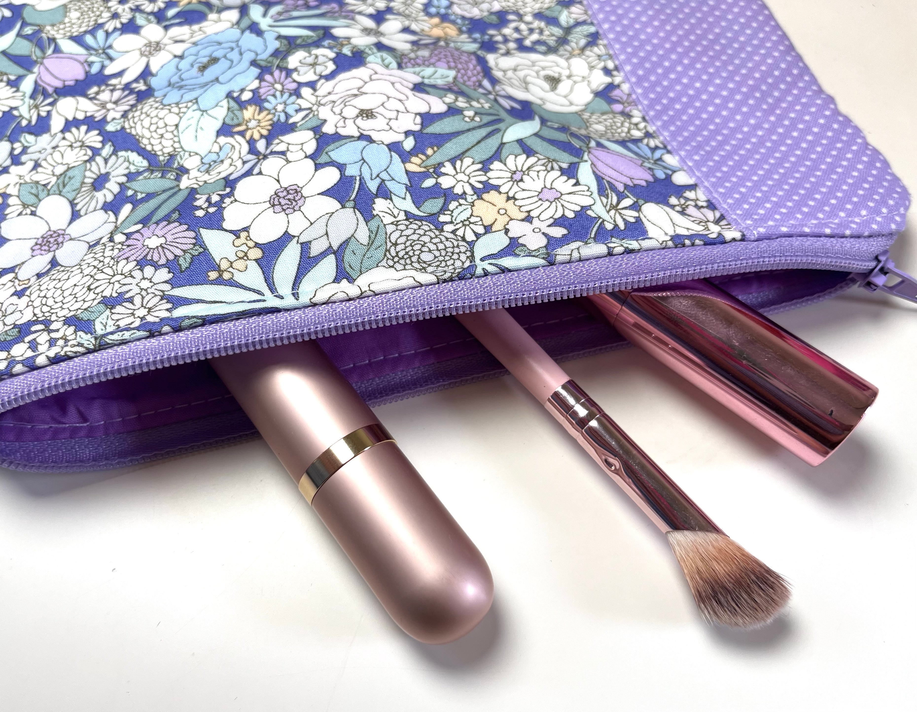 Lilac flowers purse