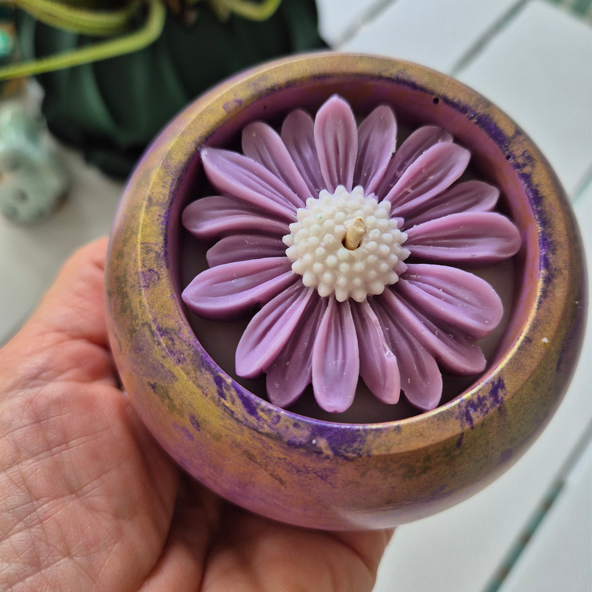 Concrete pot belly bowl candle with black raspberry fragrance