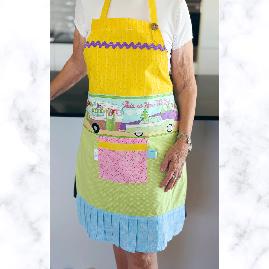 Retro caravan pinafore ladies apron with pocket.