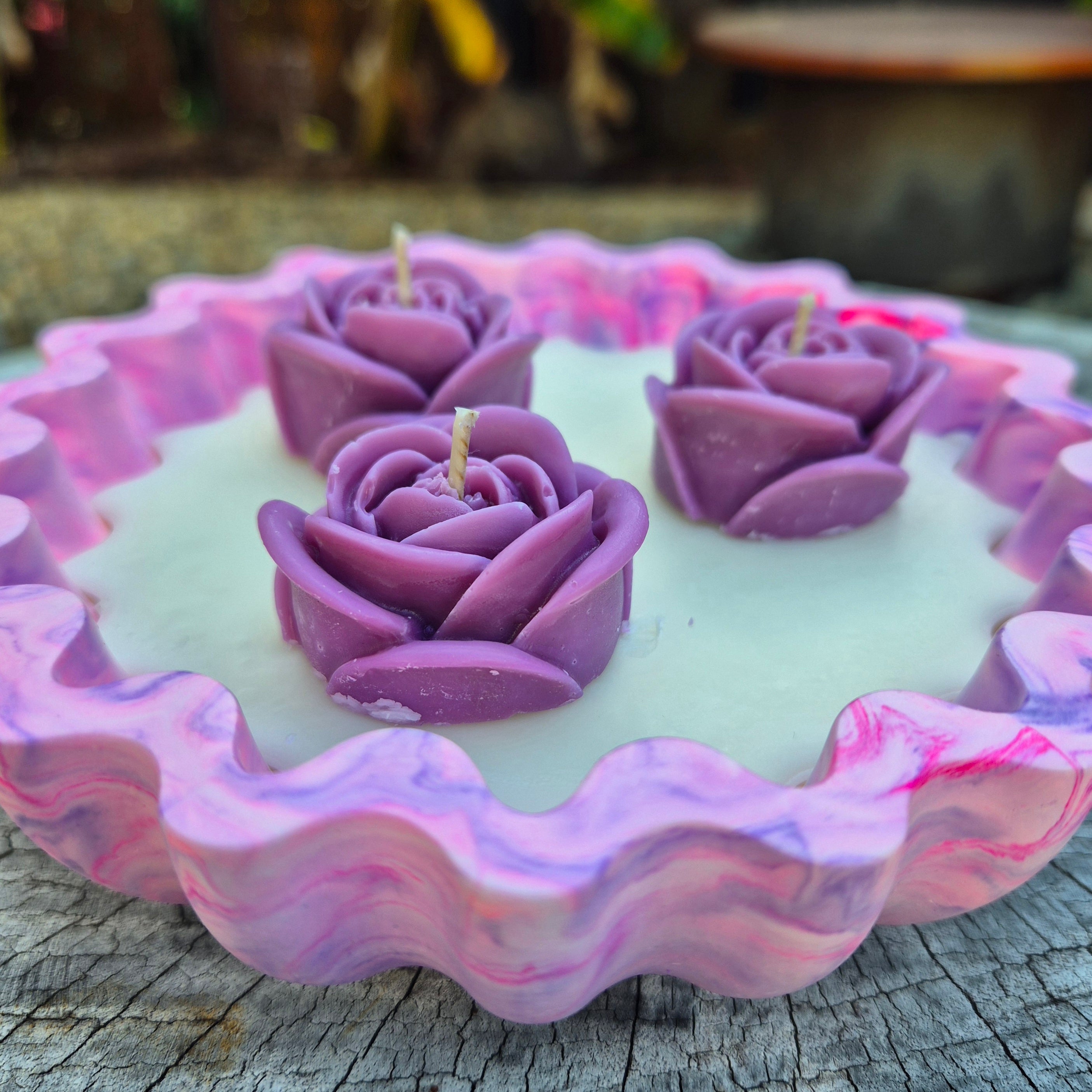 Pink Eco-concrete rose bowl with rose fragranced soy wax