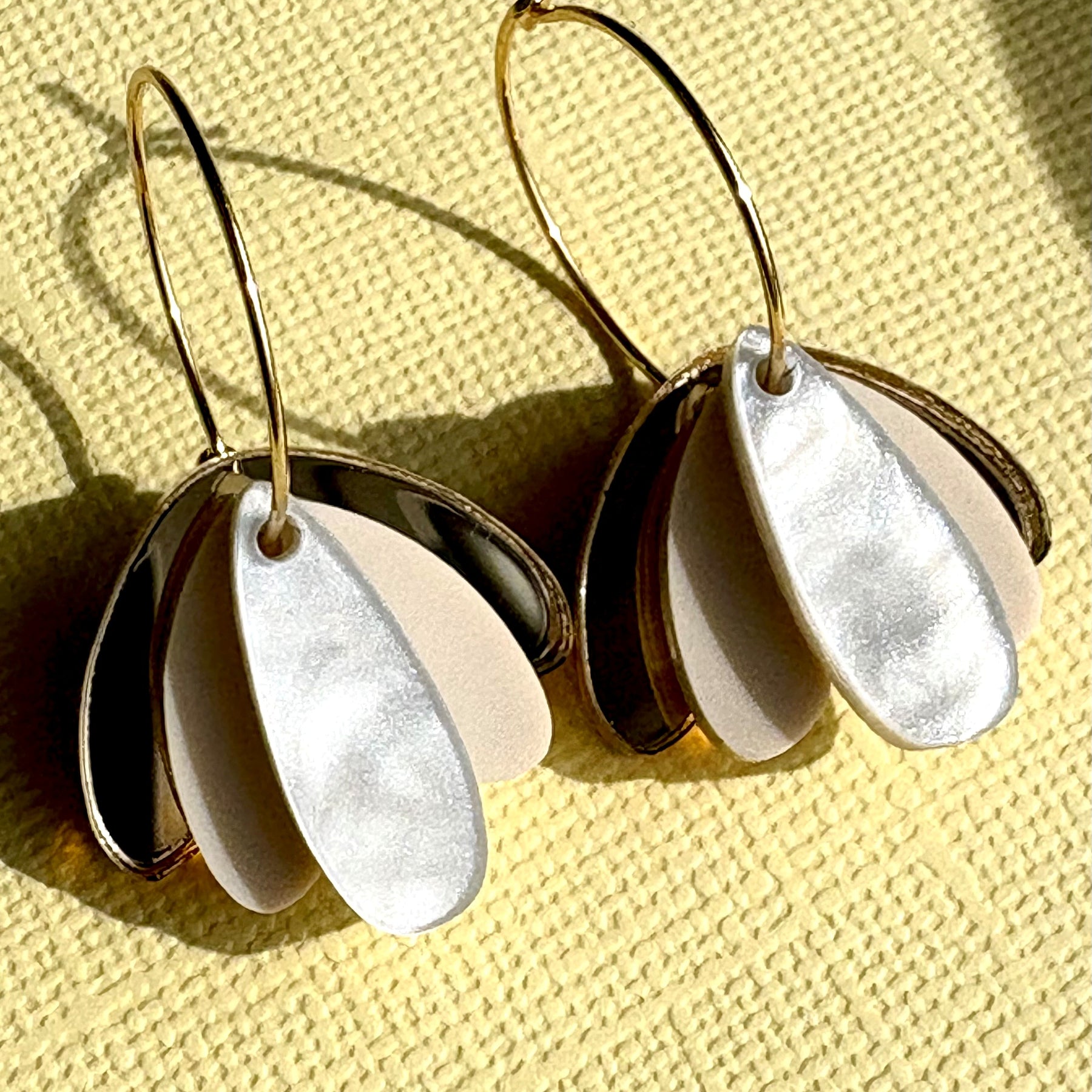 Fids Flower 3 Piece - Gold Mirror and Pearl