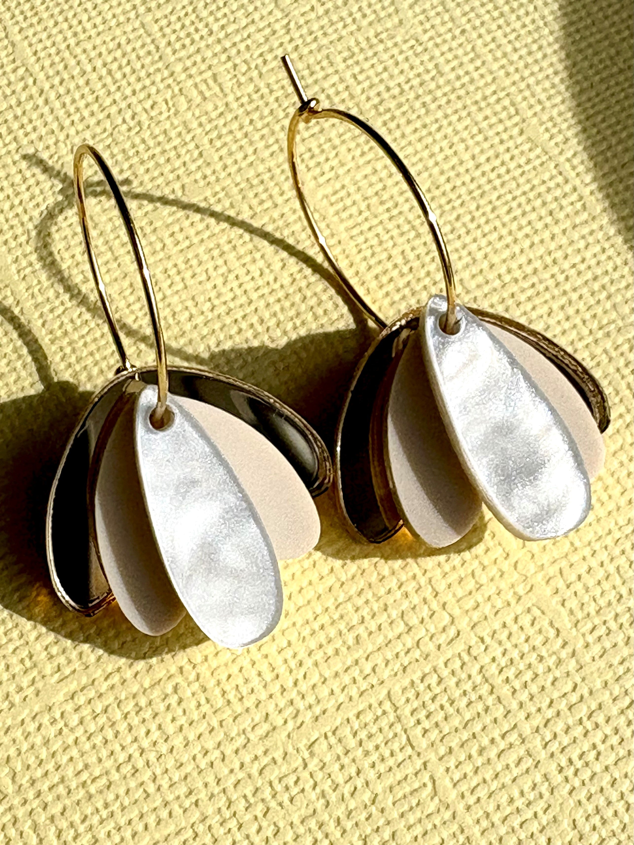 Fids Flower 3 Piece - Gold Mirror and Pearl