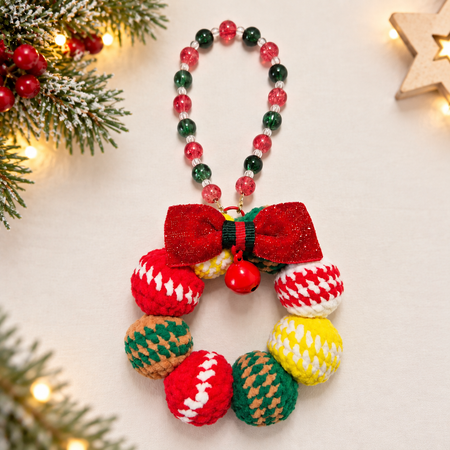 Crochet Christmas Wreath Ornament with bead Bracelet