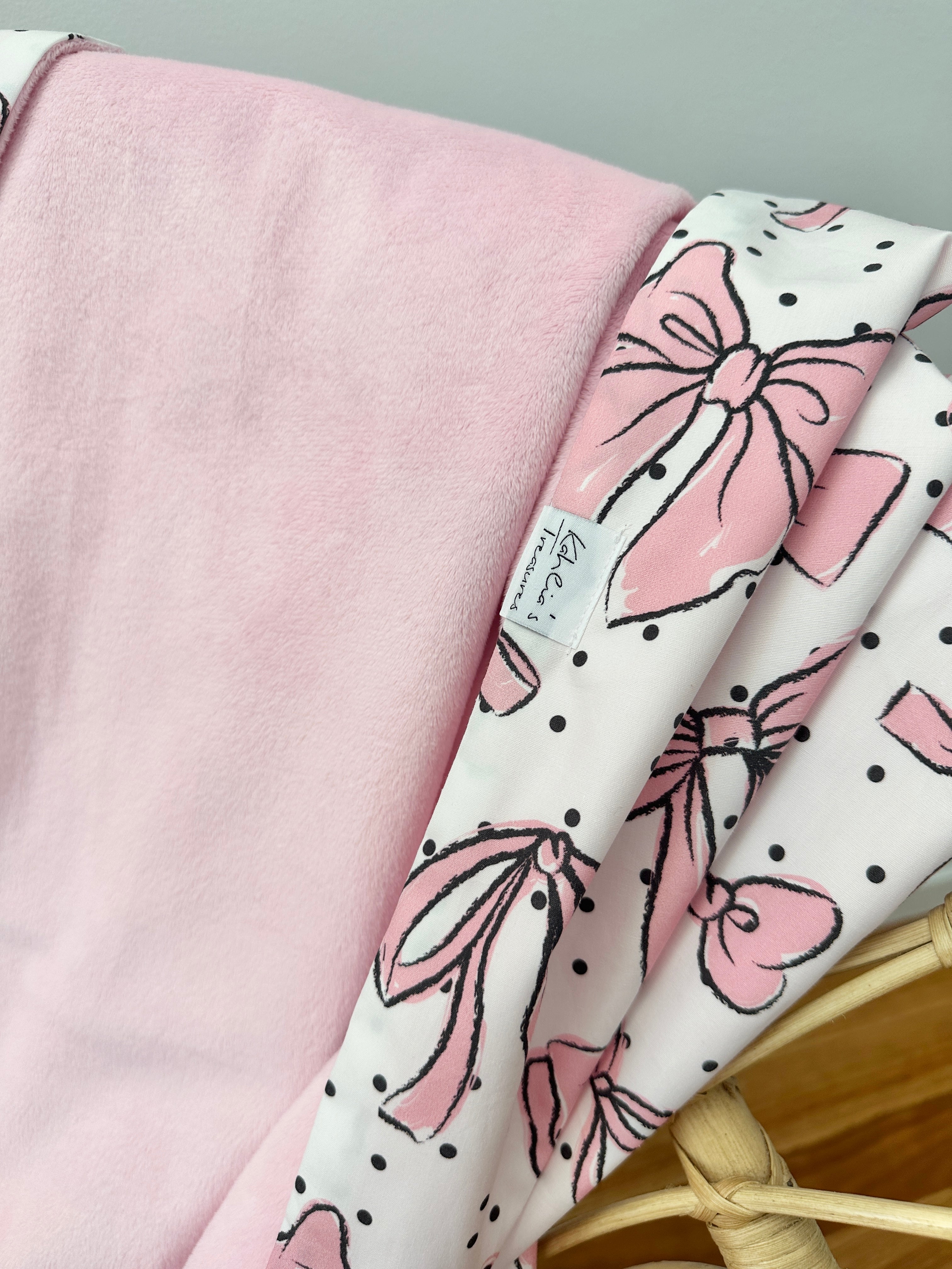 Pink bows Snuggie blanket