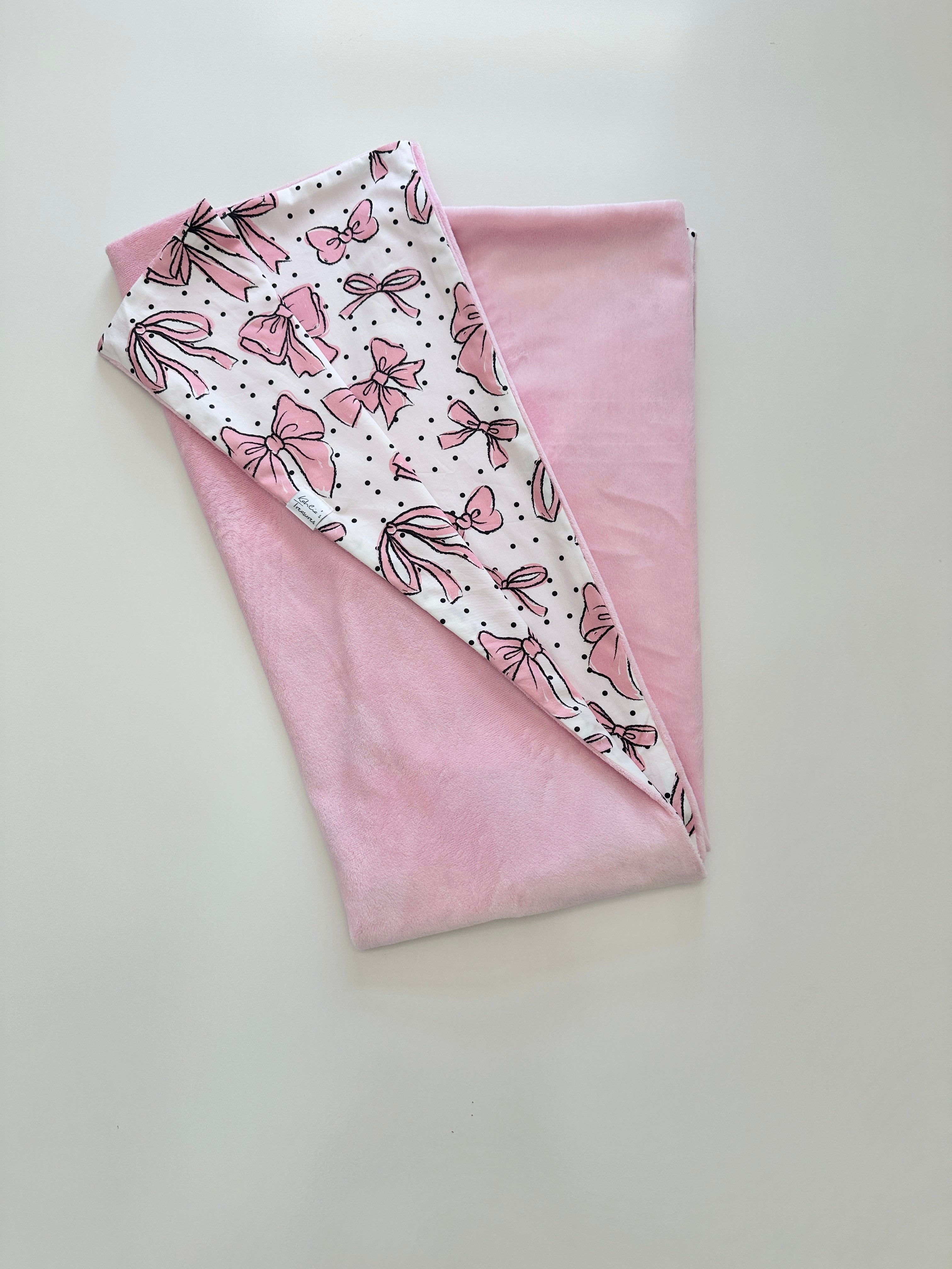 Pink bows Snuggie blanket