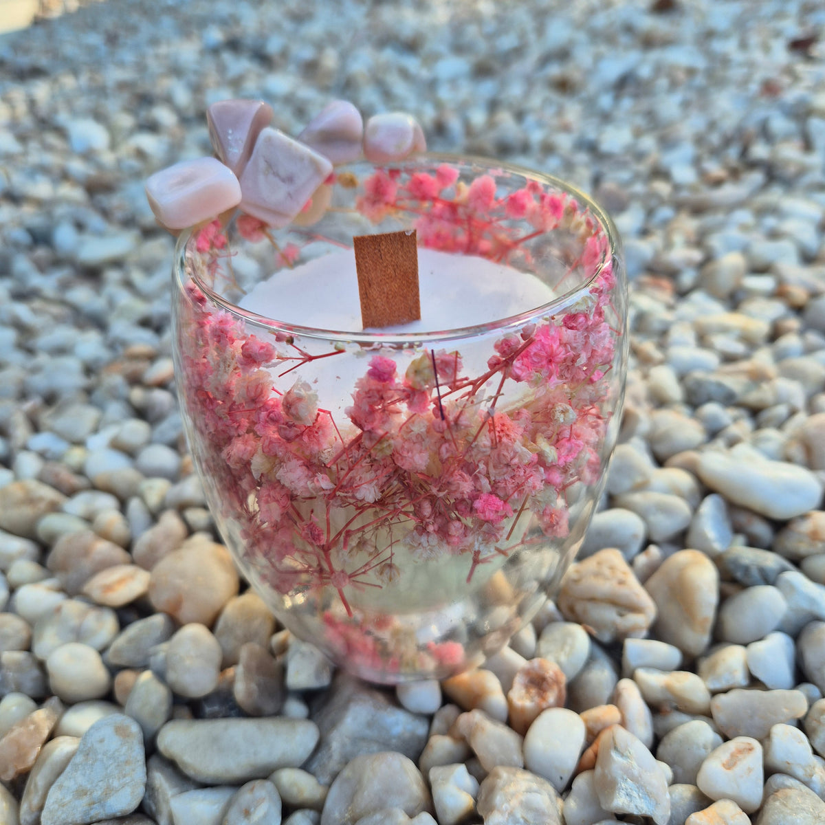 Pink baby's breath glass jar candle with pink opal