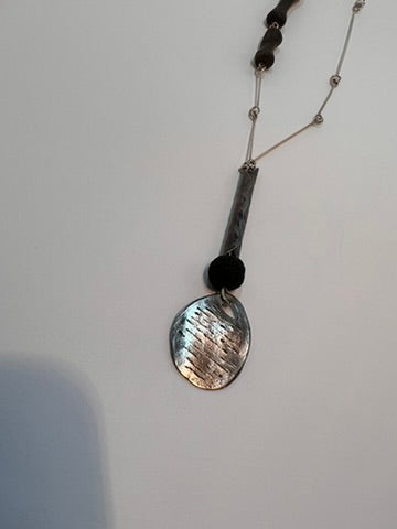Long pendant necklace