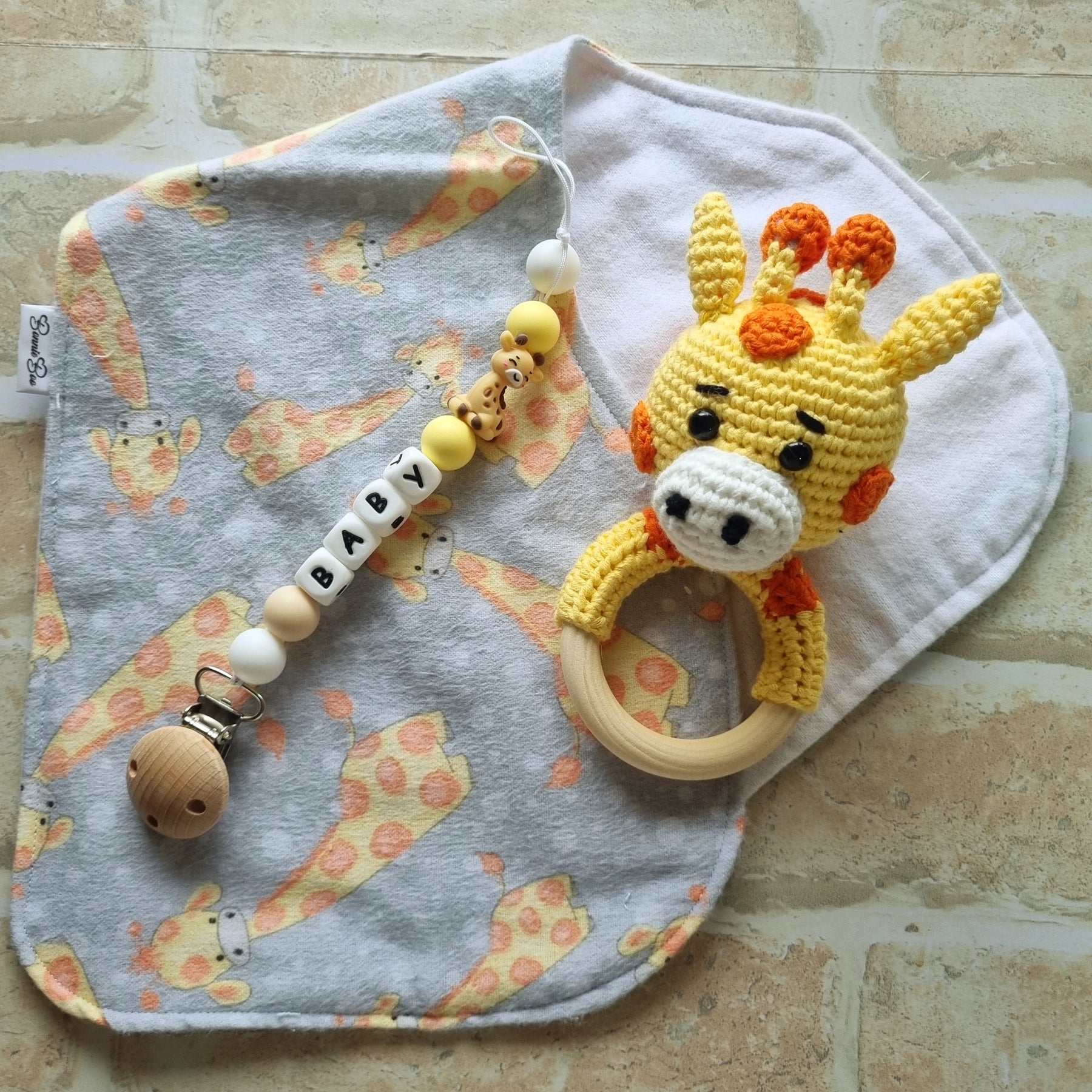Baby Shower Gift Sets - Giraffe themed - BB028