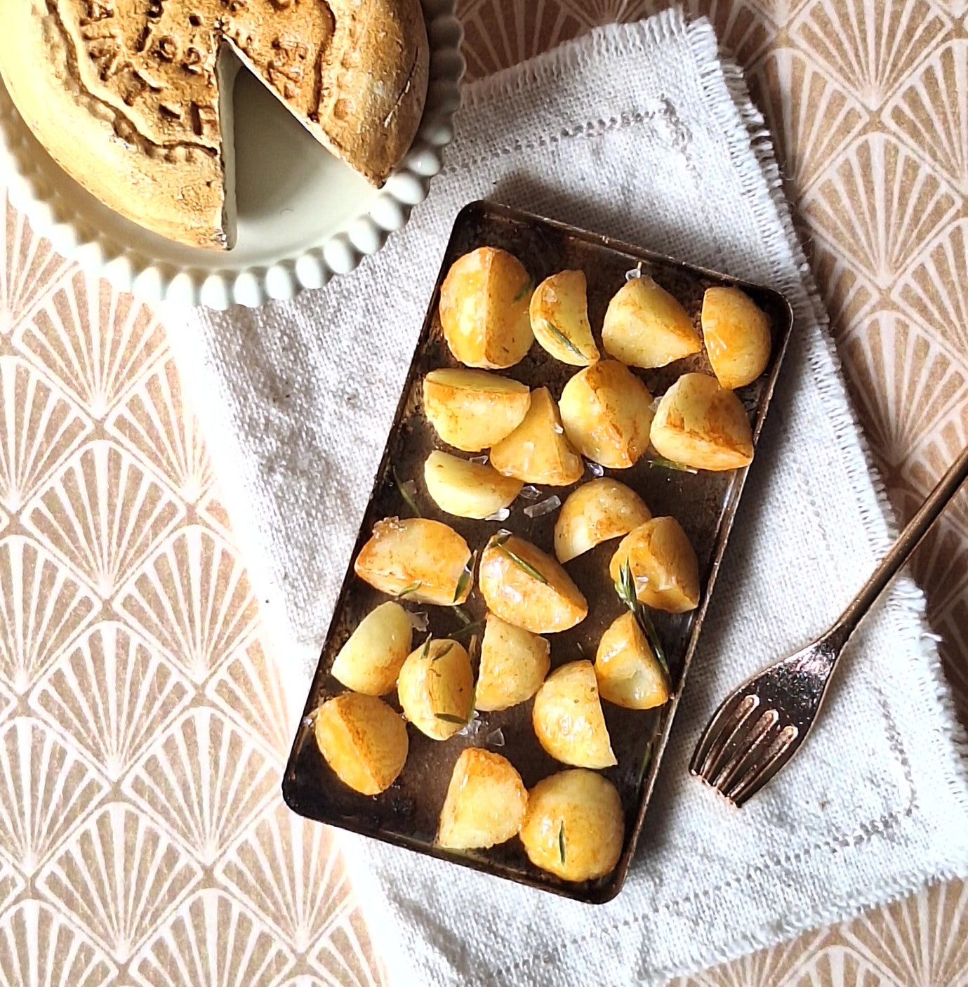 Roast Potatoes (with metal serving spoon)