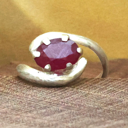 Stunning little Ruby Ring