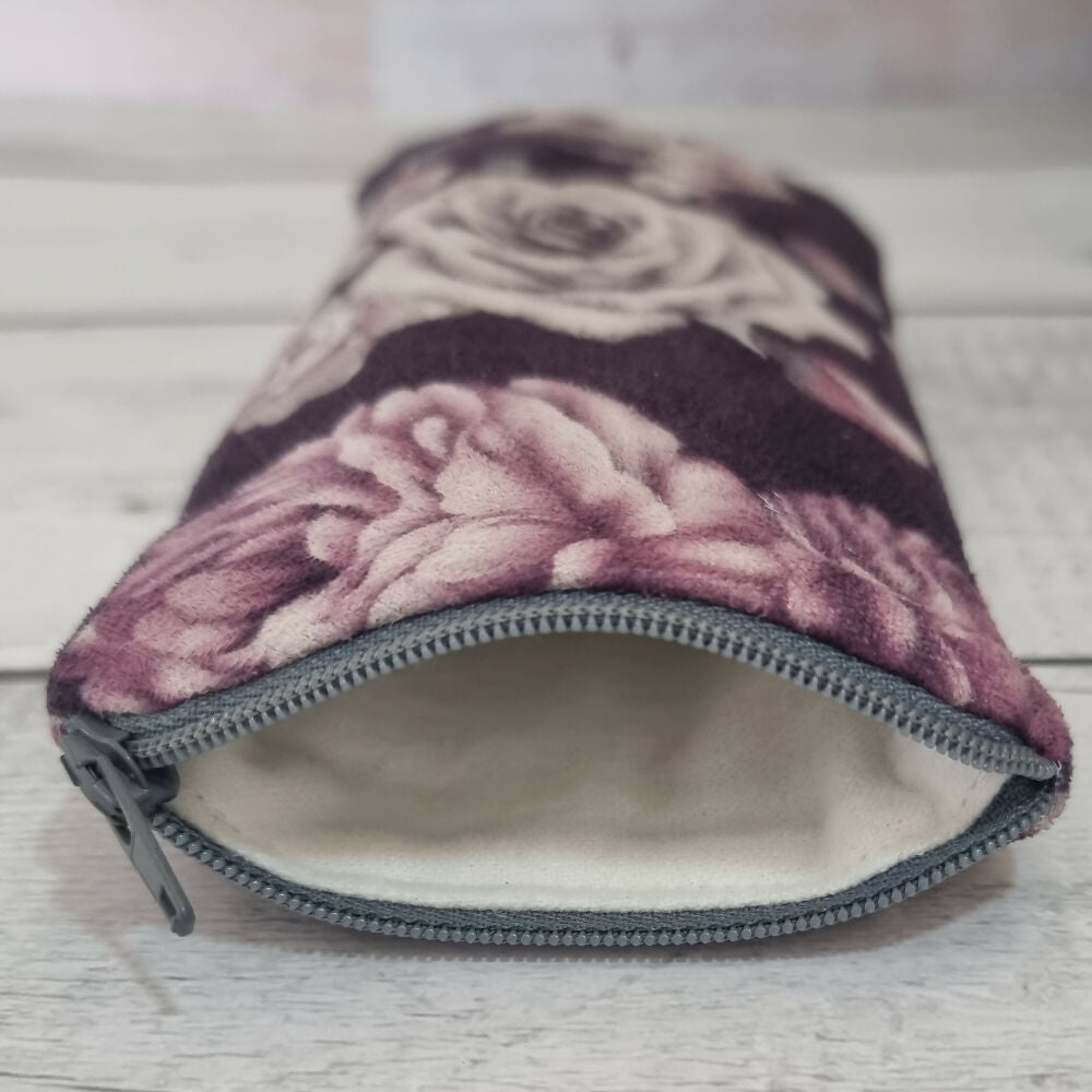 Upcycled double glasses pouch - dusty plum roses