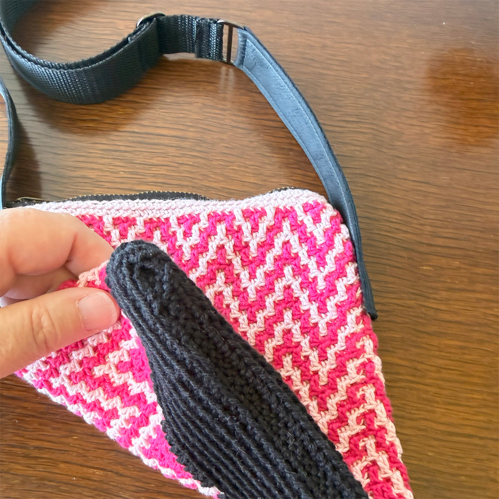 Crochet crossbody bag
