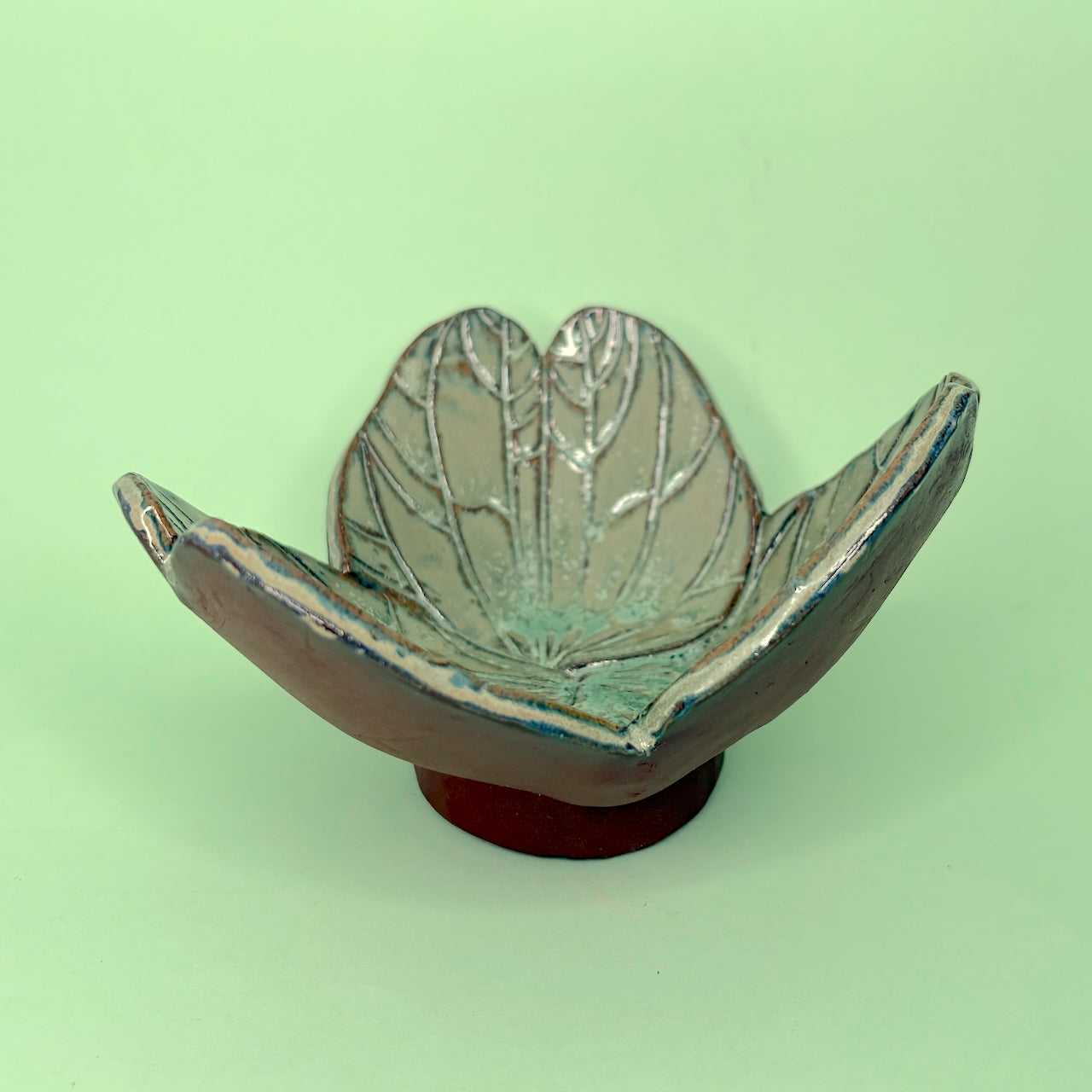 Ceramic bowl – leaf design