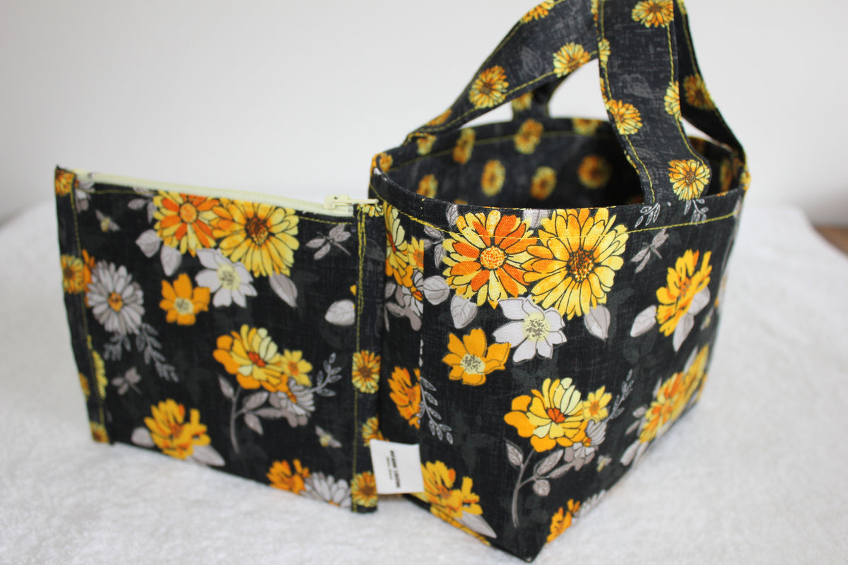 DAISIES – TINY TOTS TOTE BAG RANGE